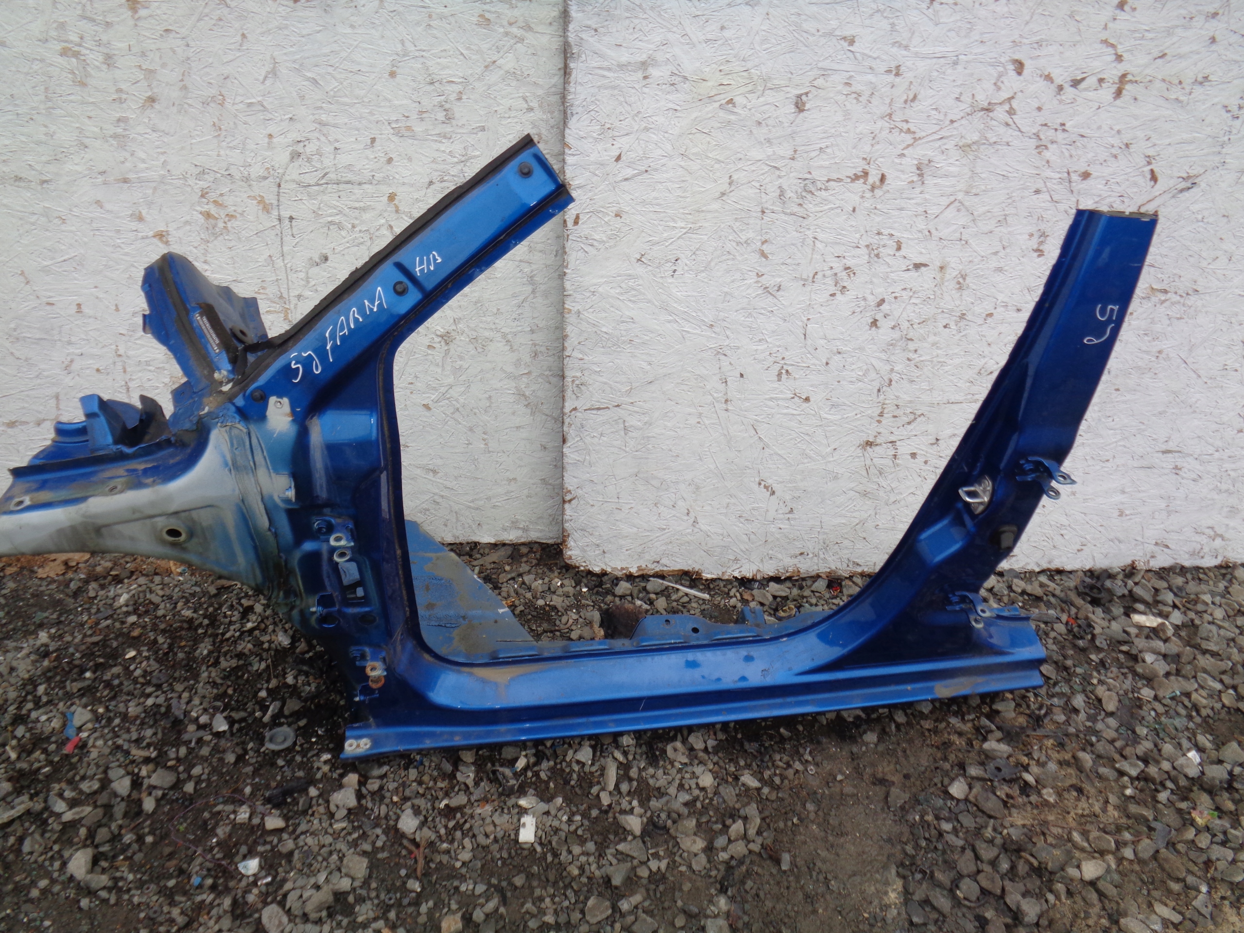 SKODA FABIA II 2 quarter front left threshold