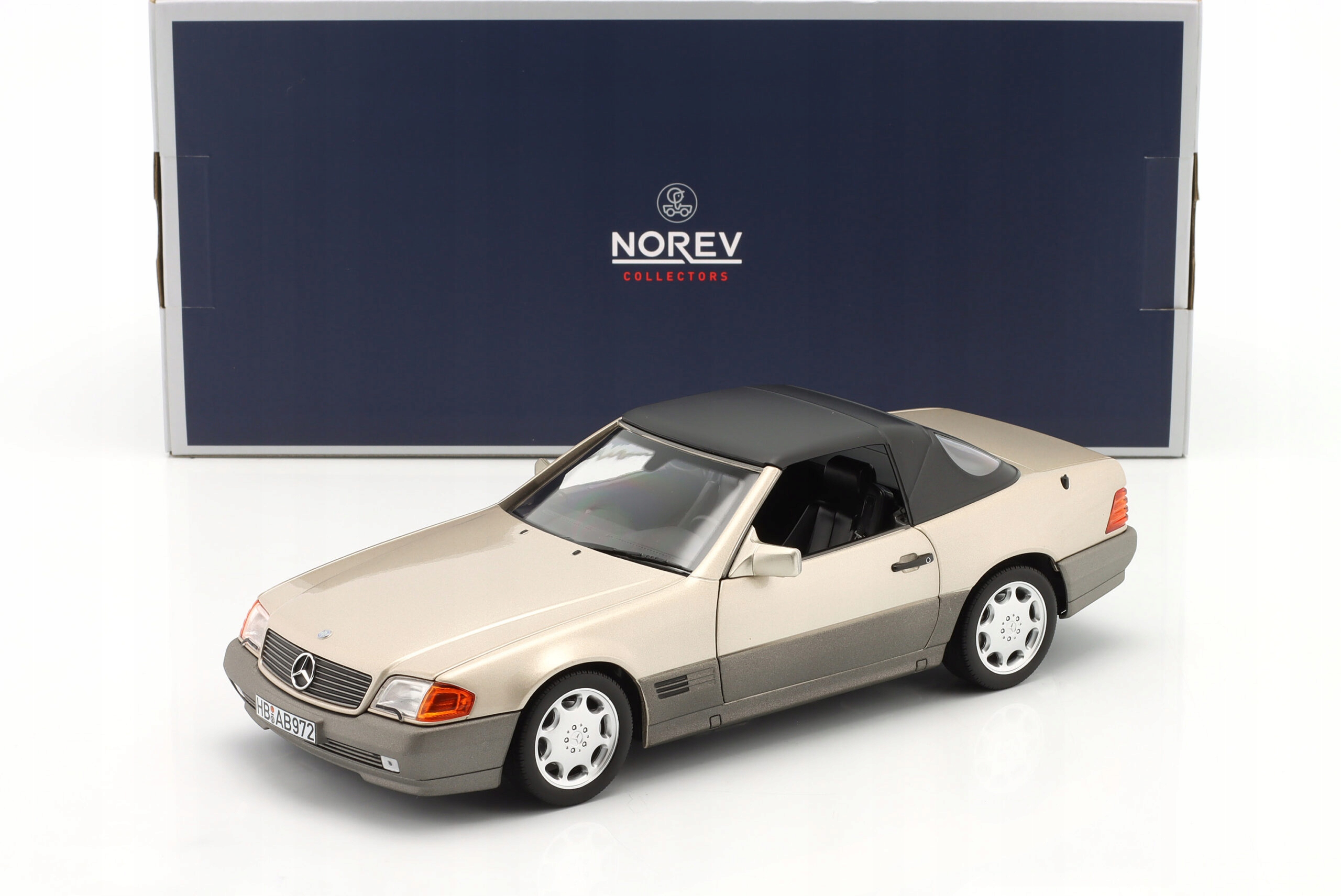 Norev Mercedes-benz 500SL R129 1989 kouřová stříbrná 1:18