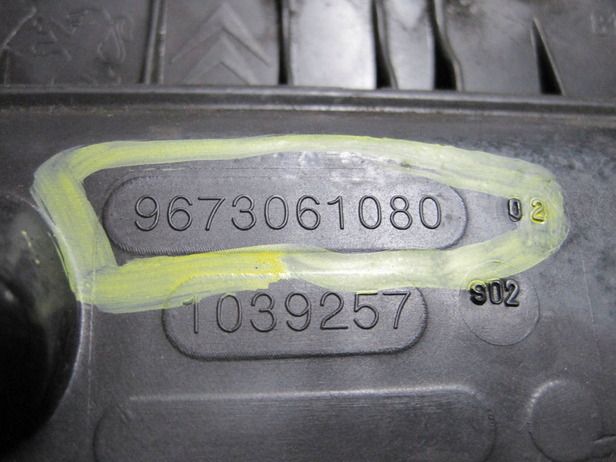 Gehäuse filter luft Peugeot 3008 II 9673061080