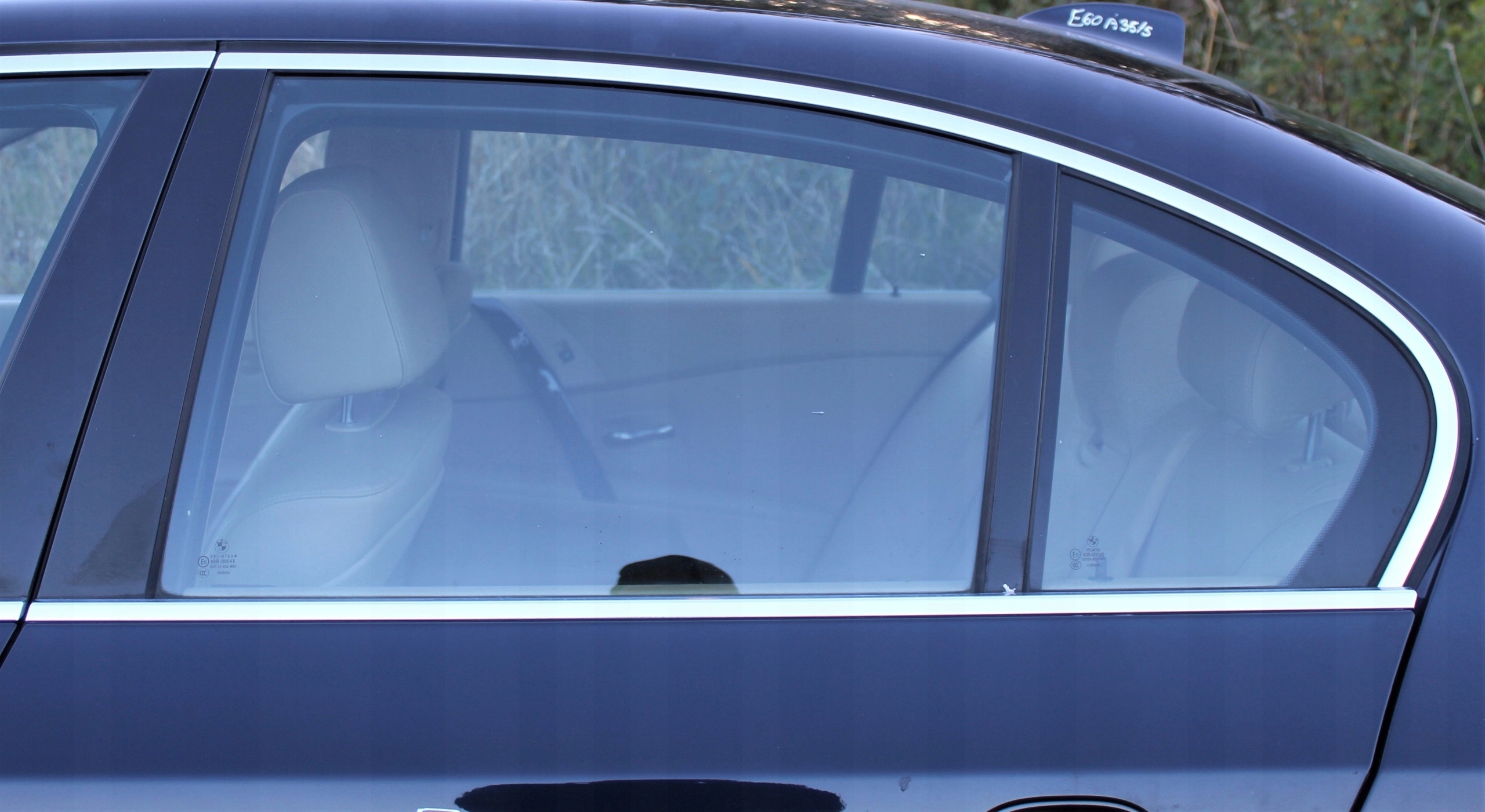 SZYBA BOCZNA DRZWI LEWA TYŁ TYLNA BMW E60