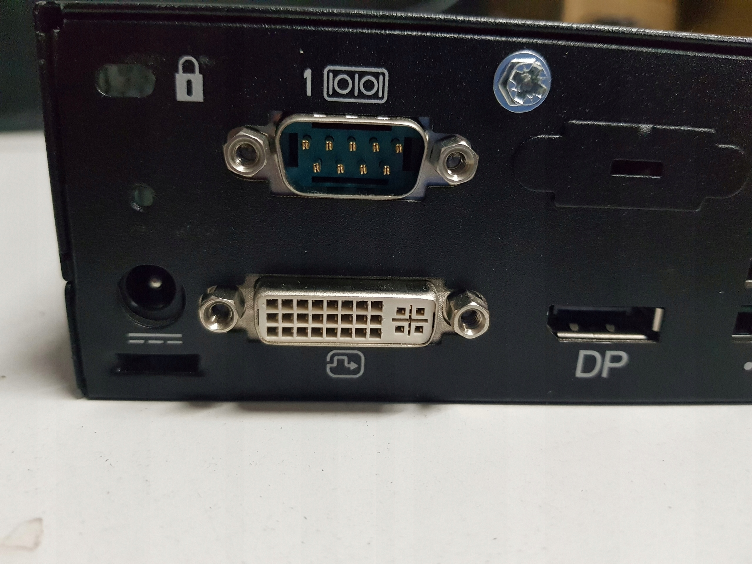 Fujitsu S720 / 4GB RAM / BRAK DYSK + ZASILACZ + MYSZKA Model Futro S720