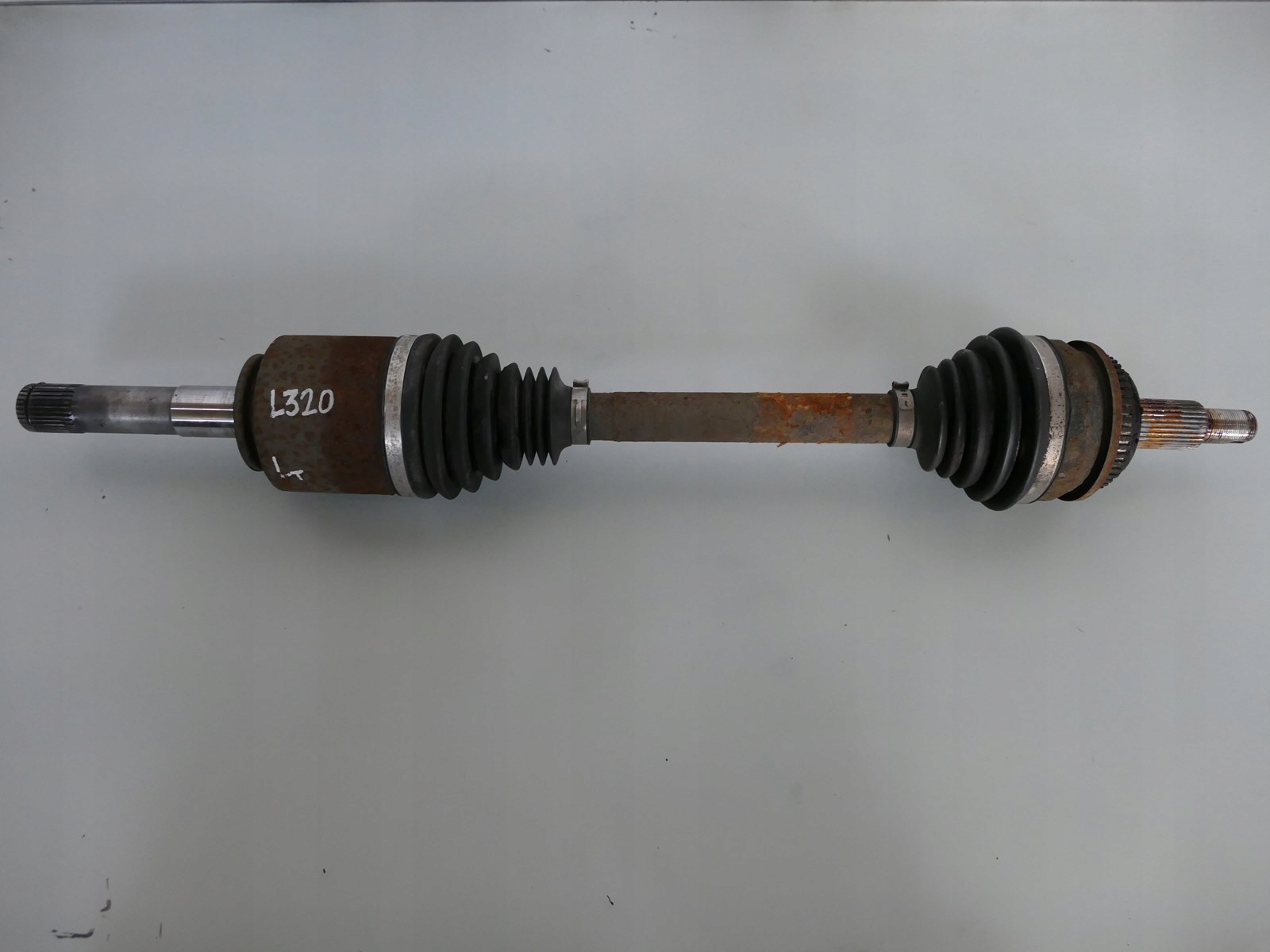 RANGE ROVER SPORT L320 3.6 TDV8 semi-axis left rear part