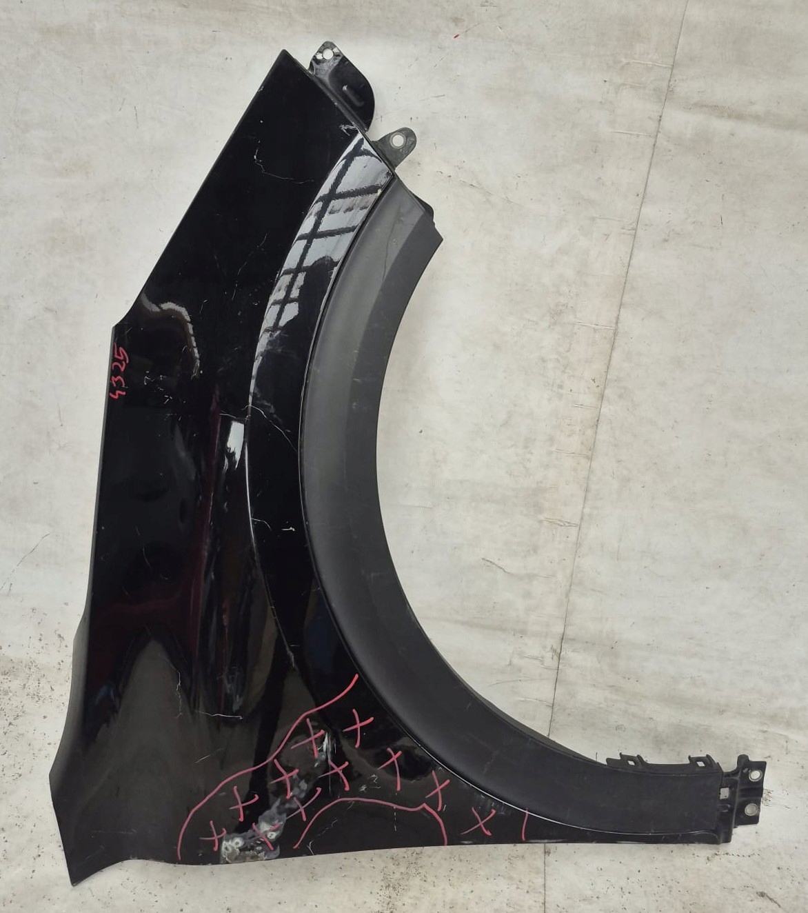 KIA NIRO 16- fender right front front moulding for fender