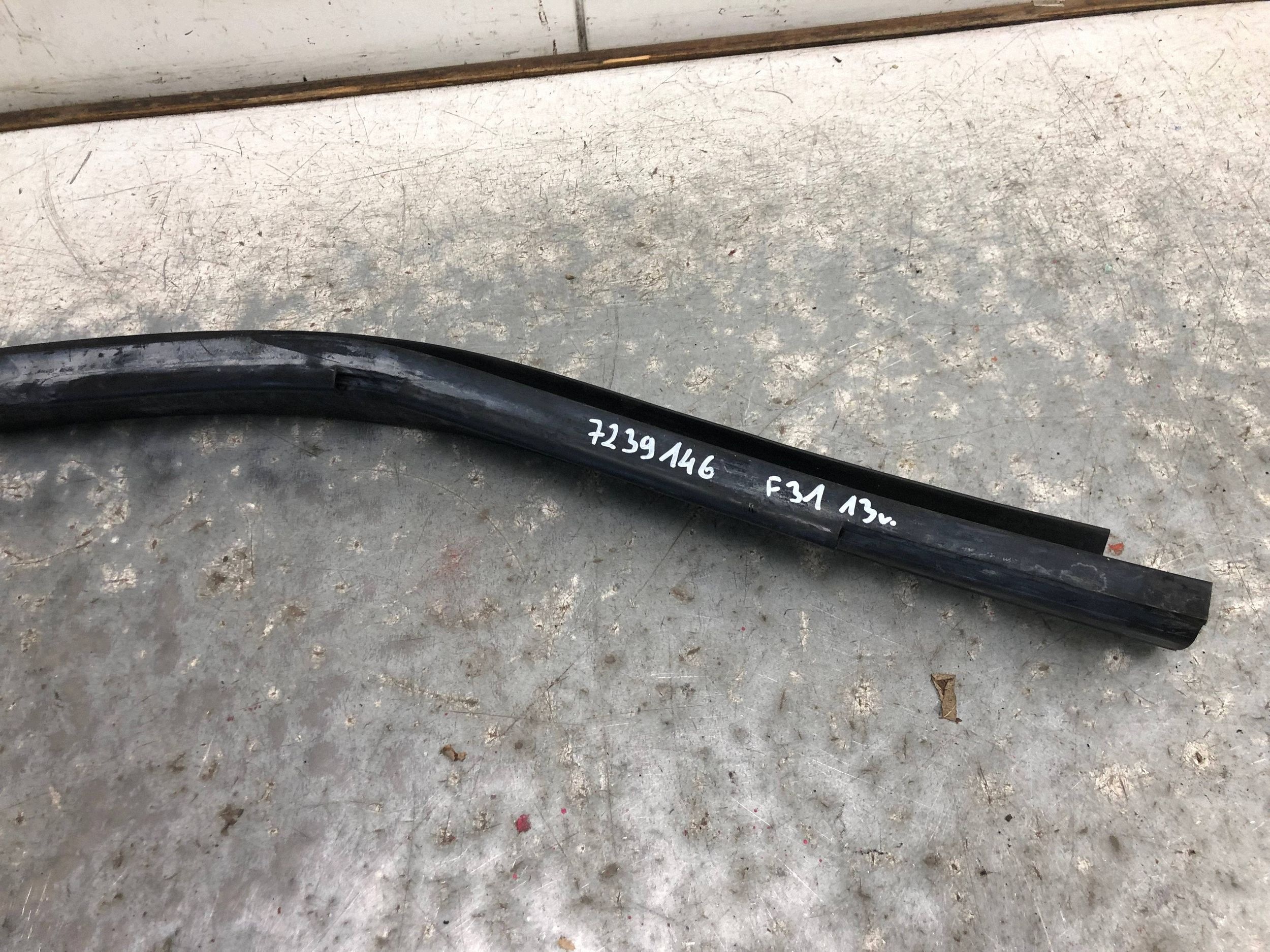 Joint du capot BMW F31 7239146
