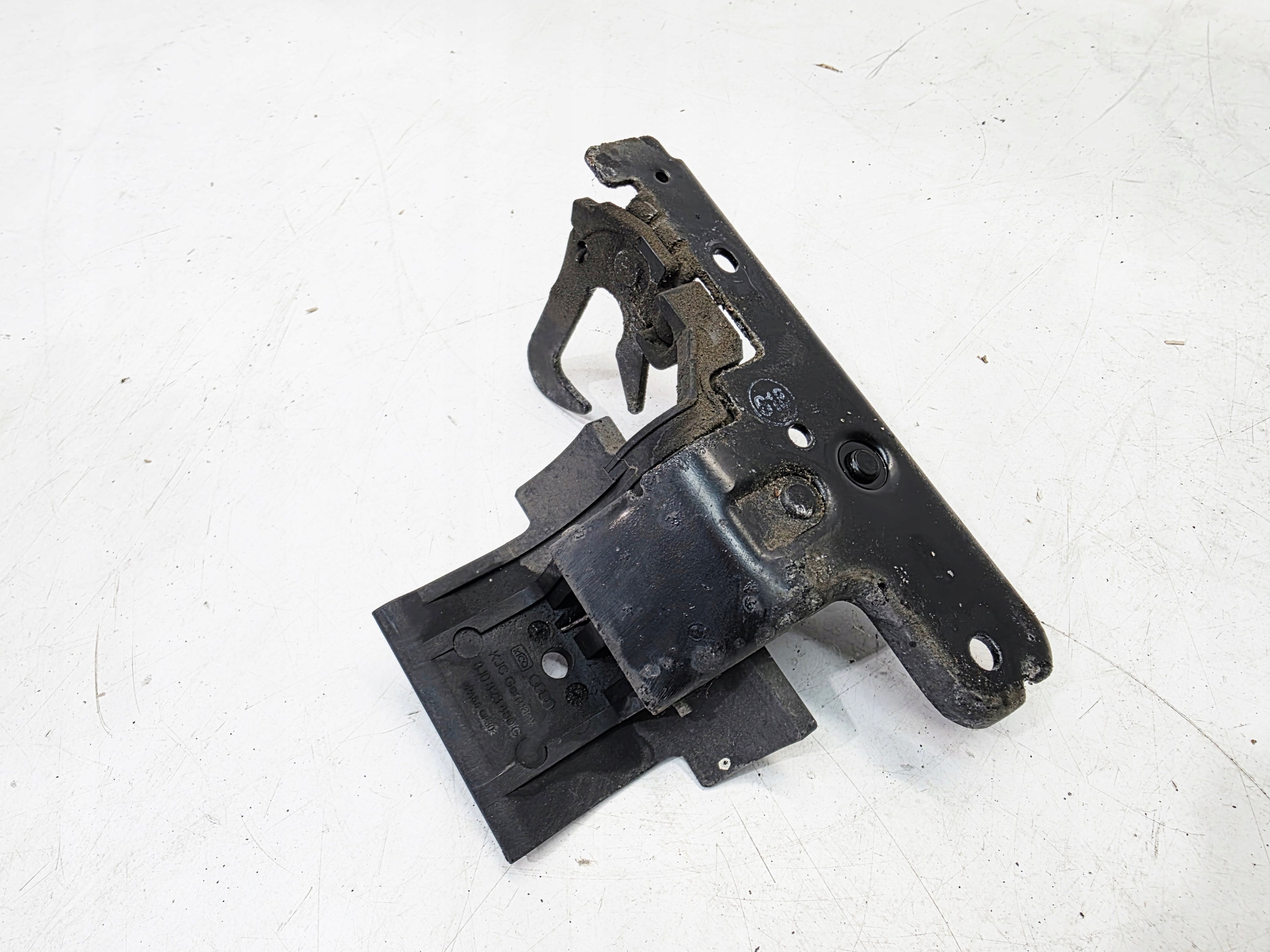 bonnet latch lock RYGIEL AUDI TT 8J 8J0823480C