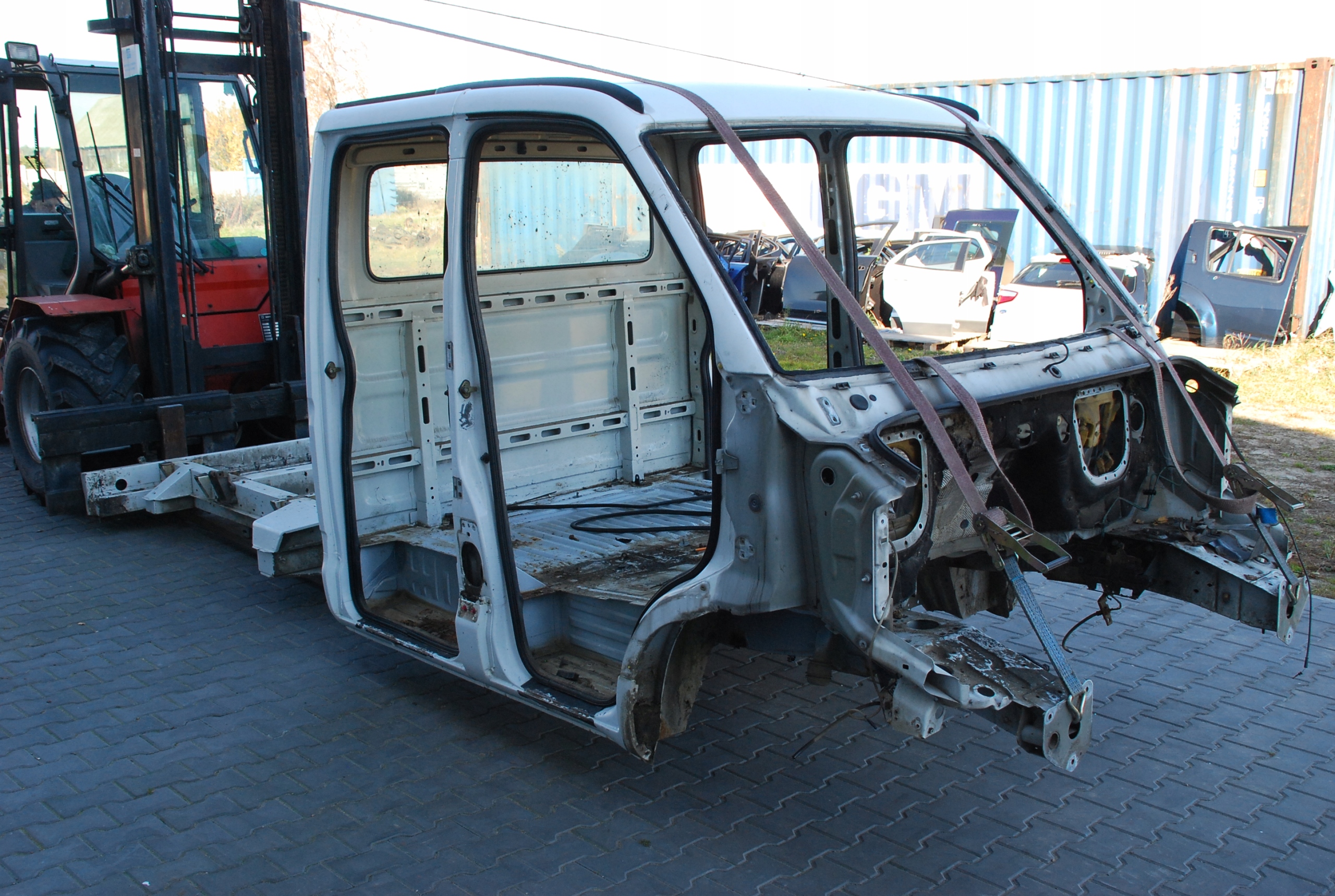 RENAULT MASTER II 03 10 KABINA DOKA DUBEL RAMA Car type Cargo vans