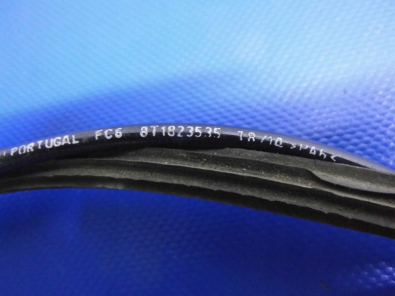 Câble Levier pour l’ouverture du capot 8T1823535 AUDI A5 S5 8T 07-17R