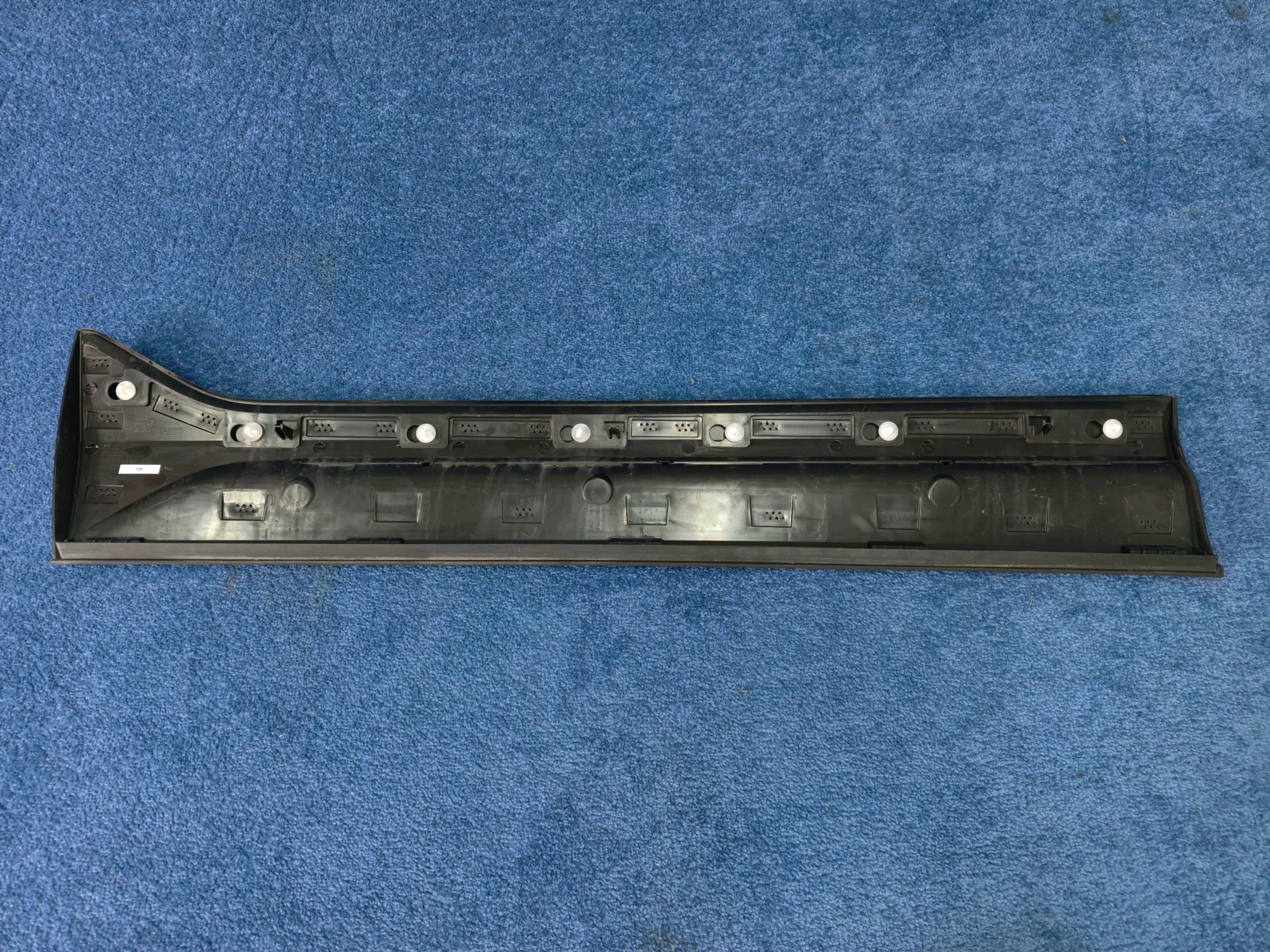 VOLVO XC40 2017- lower moulding exterior door right front OE 31448317