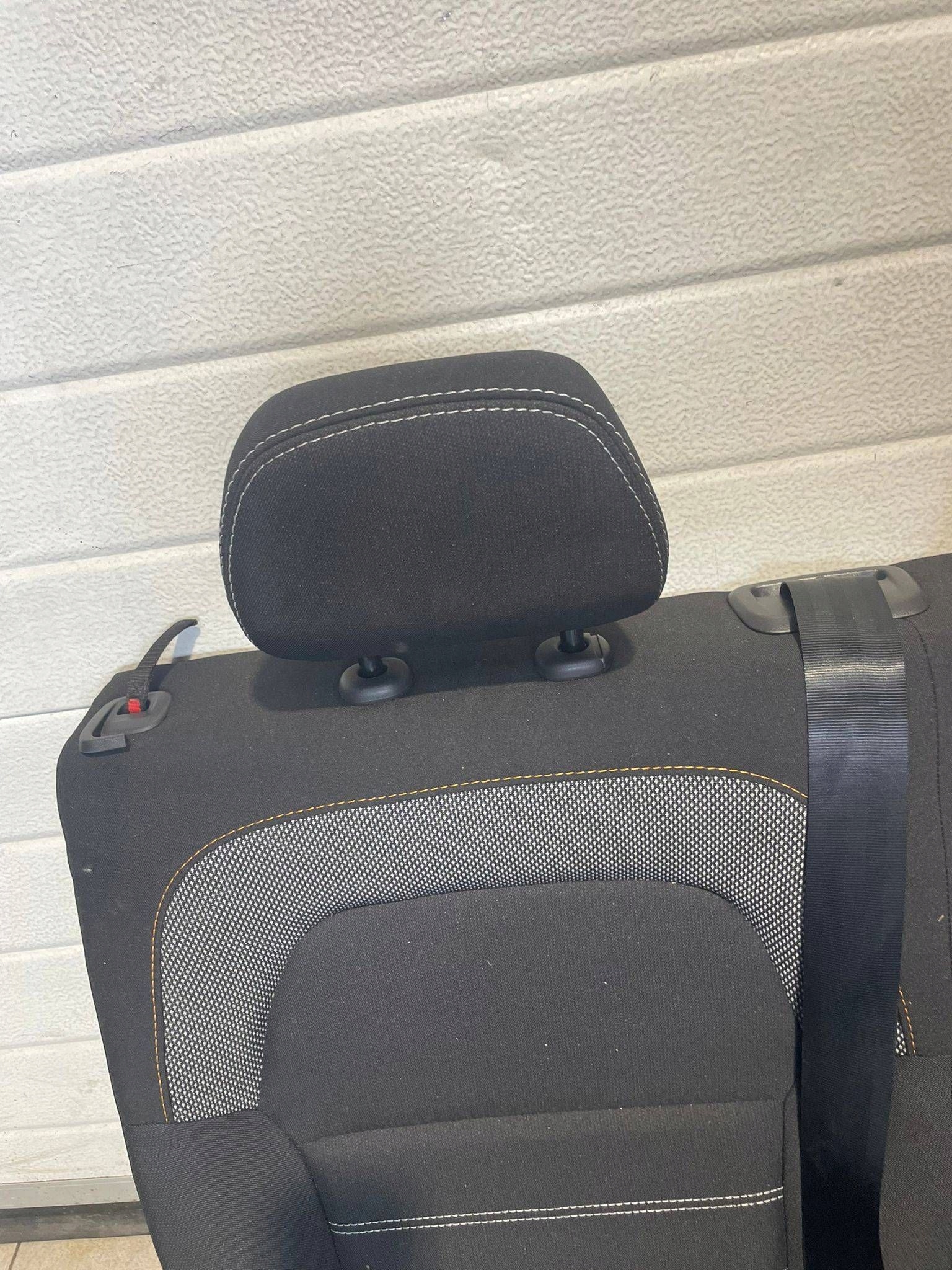Sitz hinten Sitze komplet Dacia Sandero III