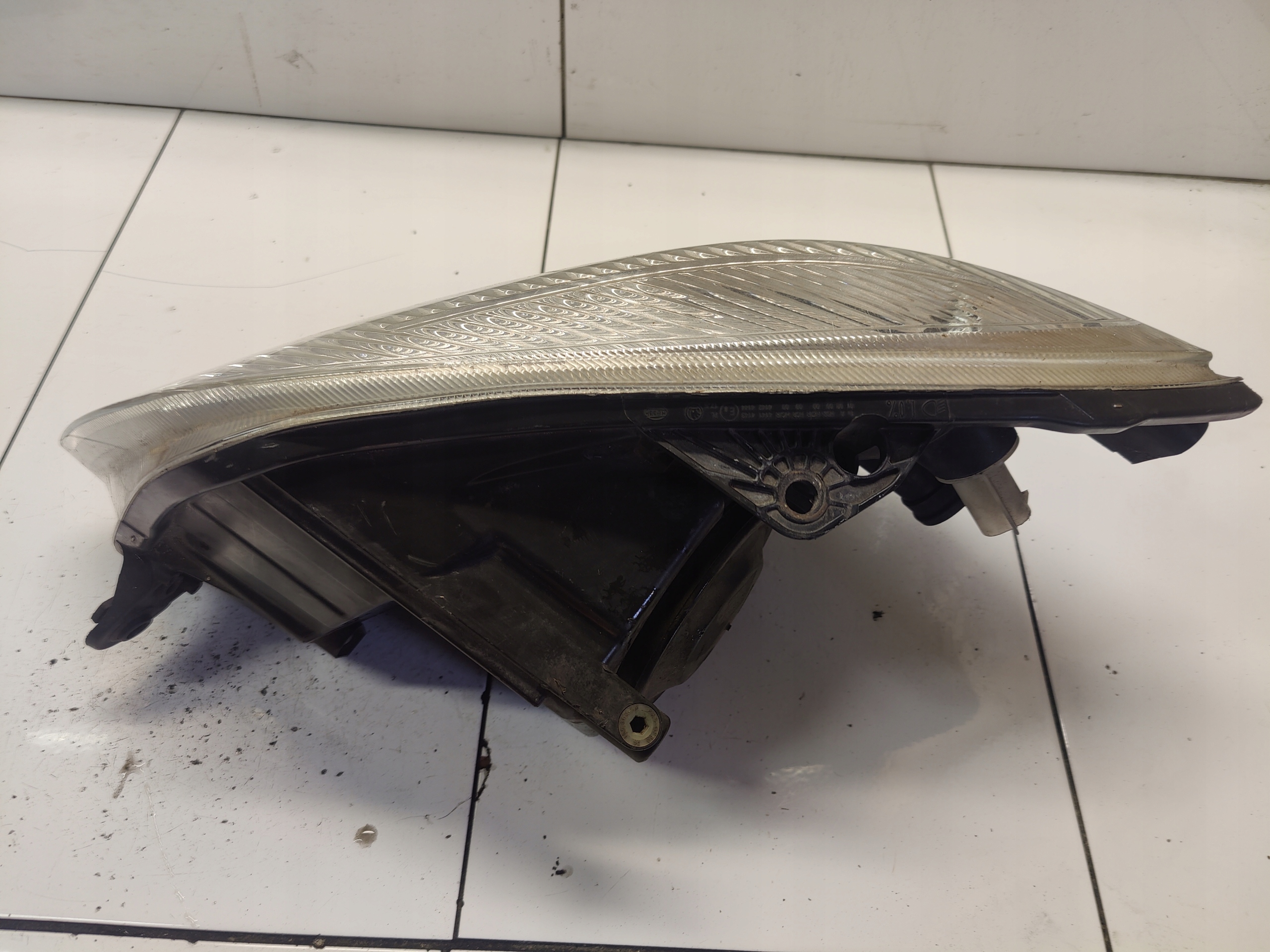SKODA ROOMSTER light right front front 247832-00R UK ANGLIA