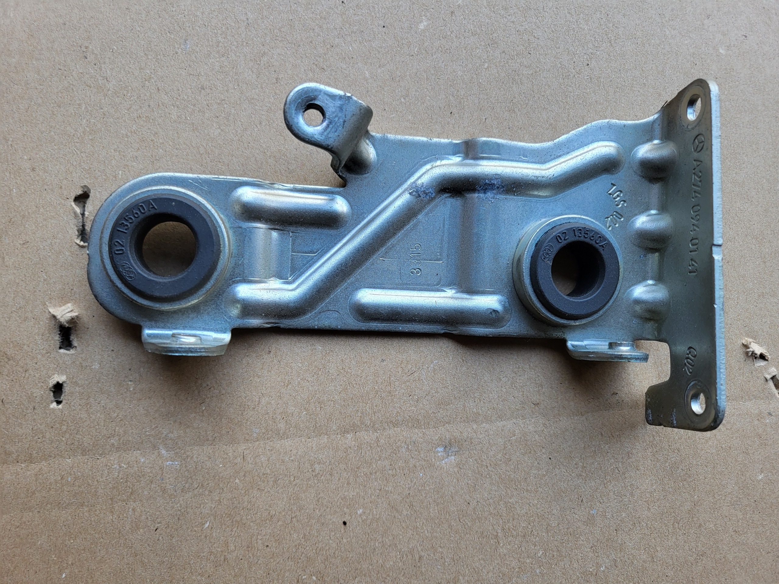 Support Support plaque Console Support Moteur MERCEDES C-KL W205 A2740940141 OE