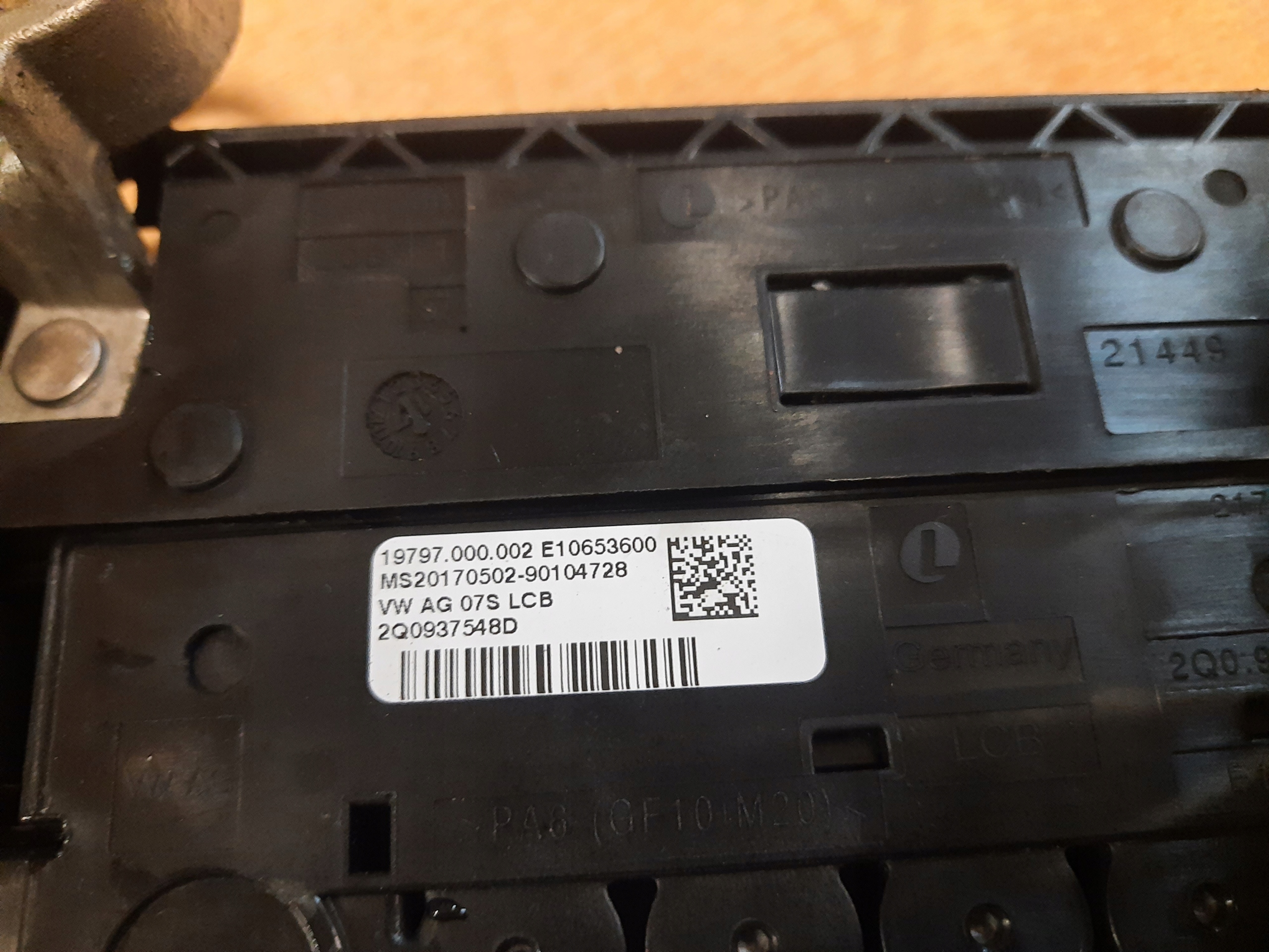 KLEMA PLUSOWA WIĄZKA SEAT IBIZA V 2Q0937548D Producent części SEAT OE