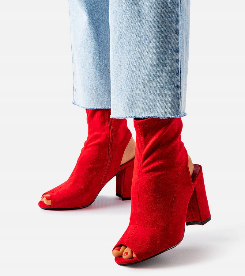 Czerwone botki na słupku 23763 40