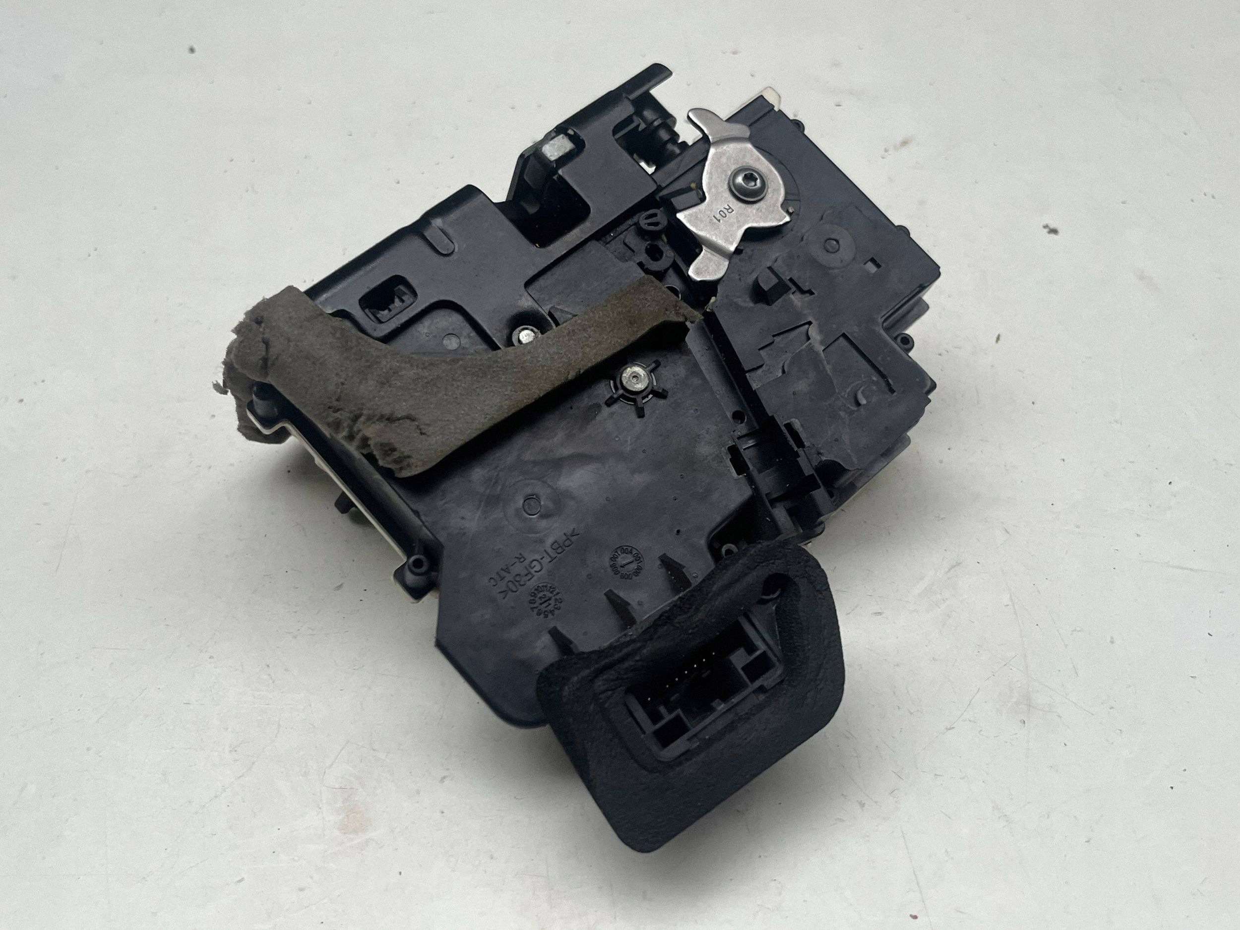 AUDI A6 C8 lock door right front 4K1837016J @M
