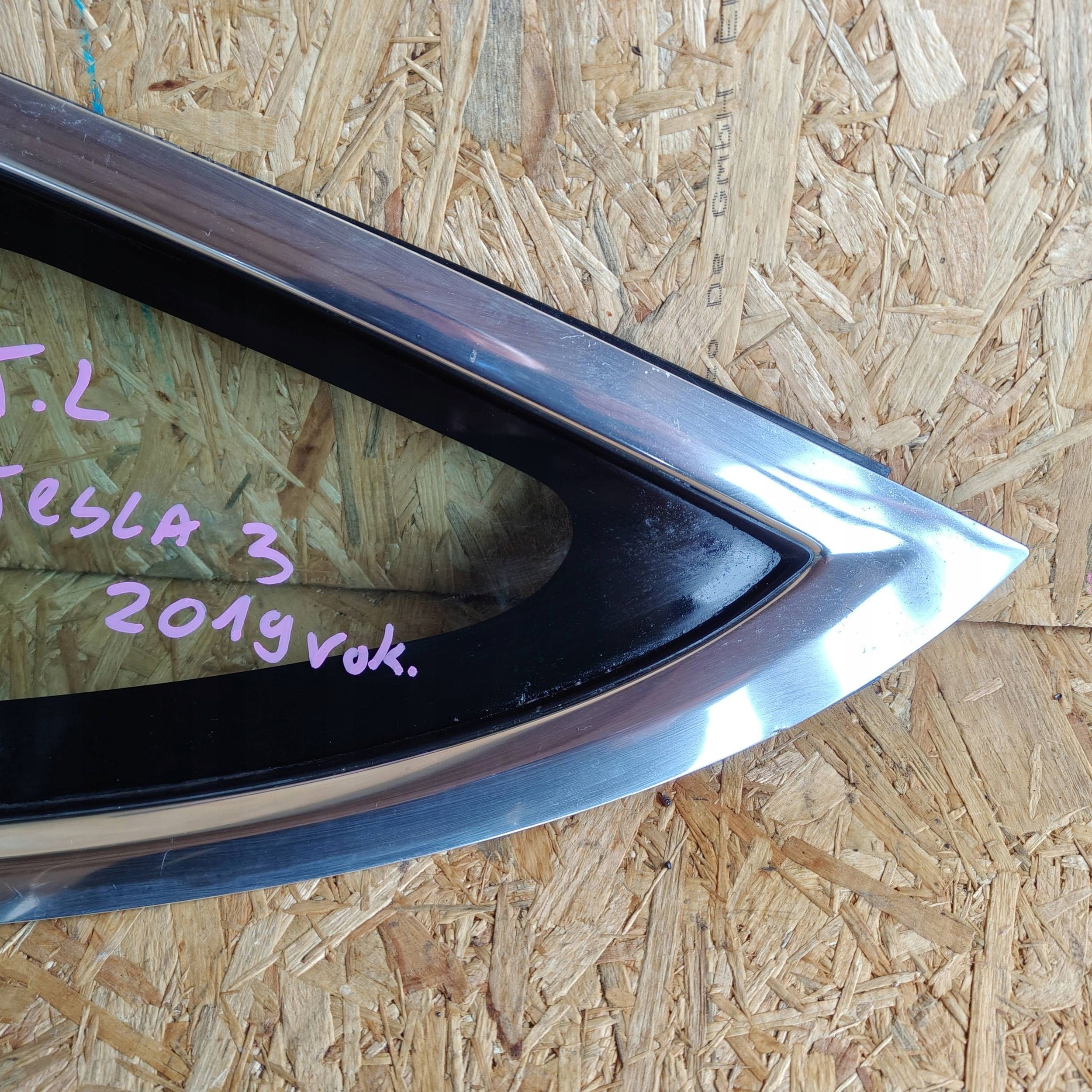window side rear rear part side left Tesla Model 3 108070300