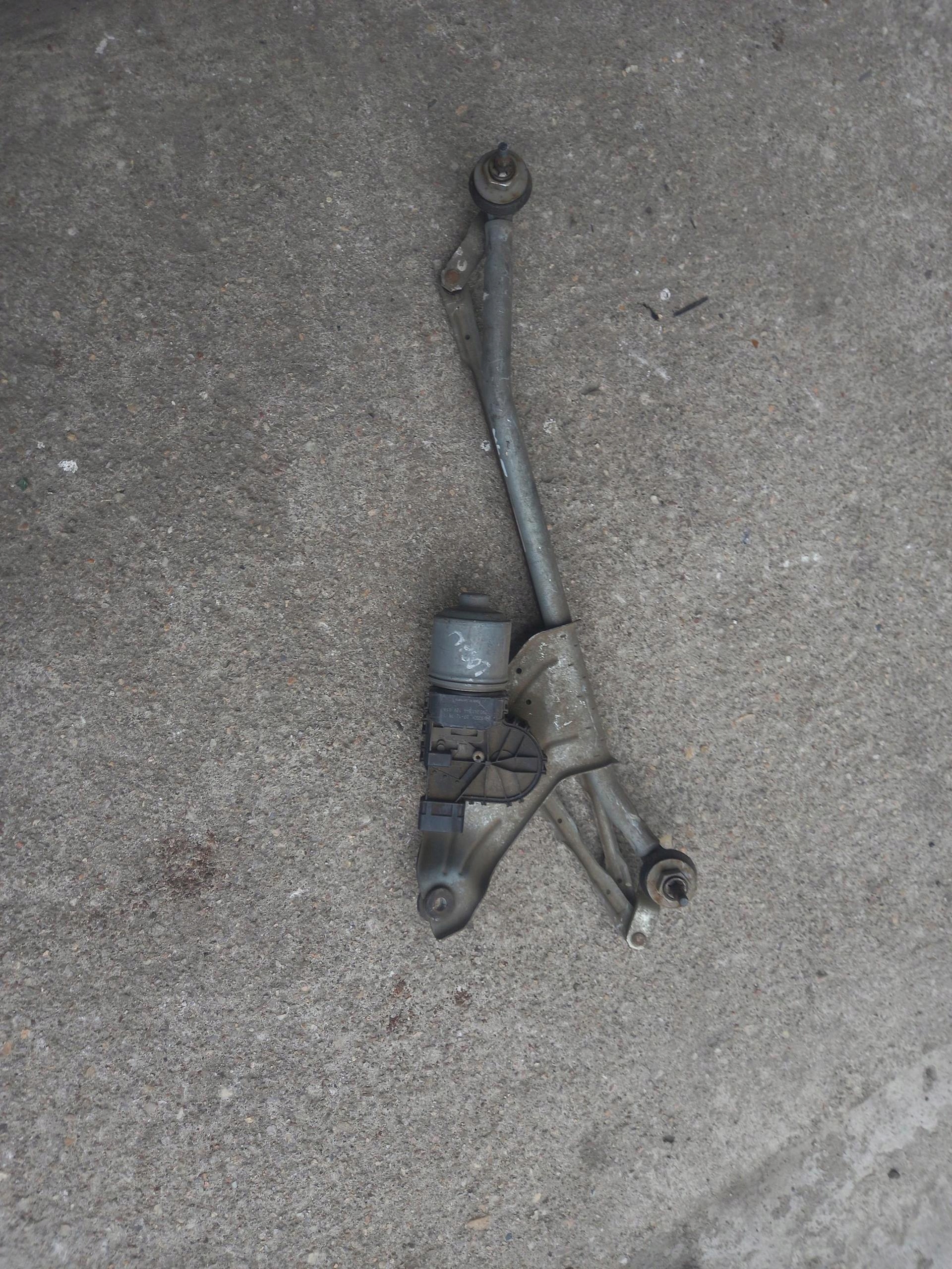 wiper mechanism front DACIA SANDERO and EU