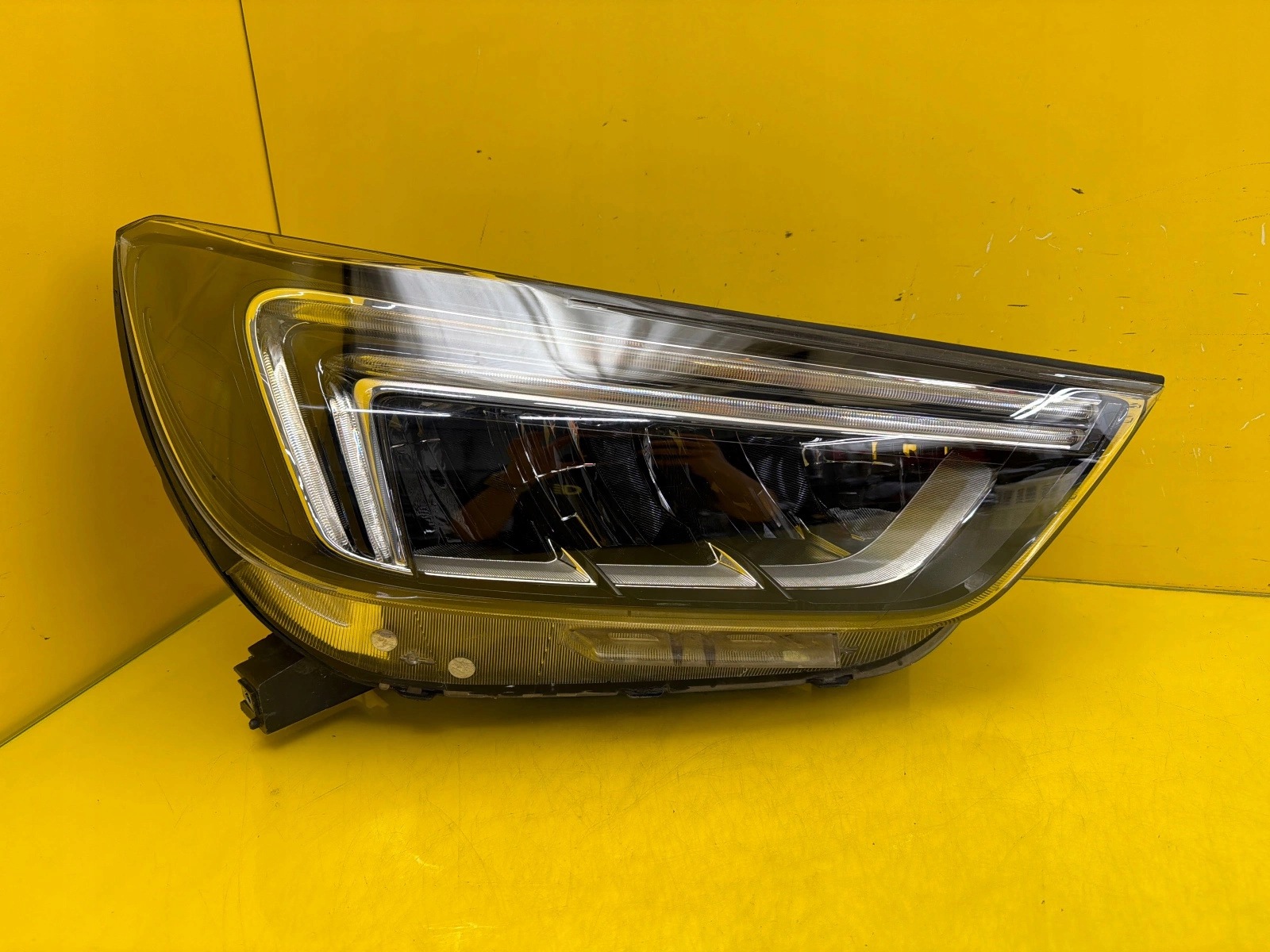 light right Opel Mokka X 2016-2019 Full Led