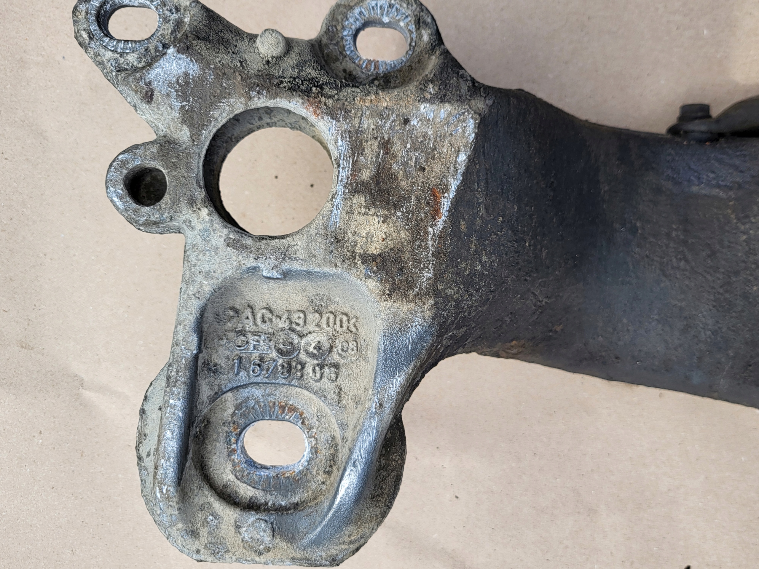 Supporto staffa Supporto cambio ingranaggi MANUALNEJ AUDI A4 B7 8E OE