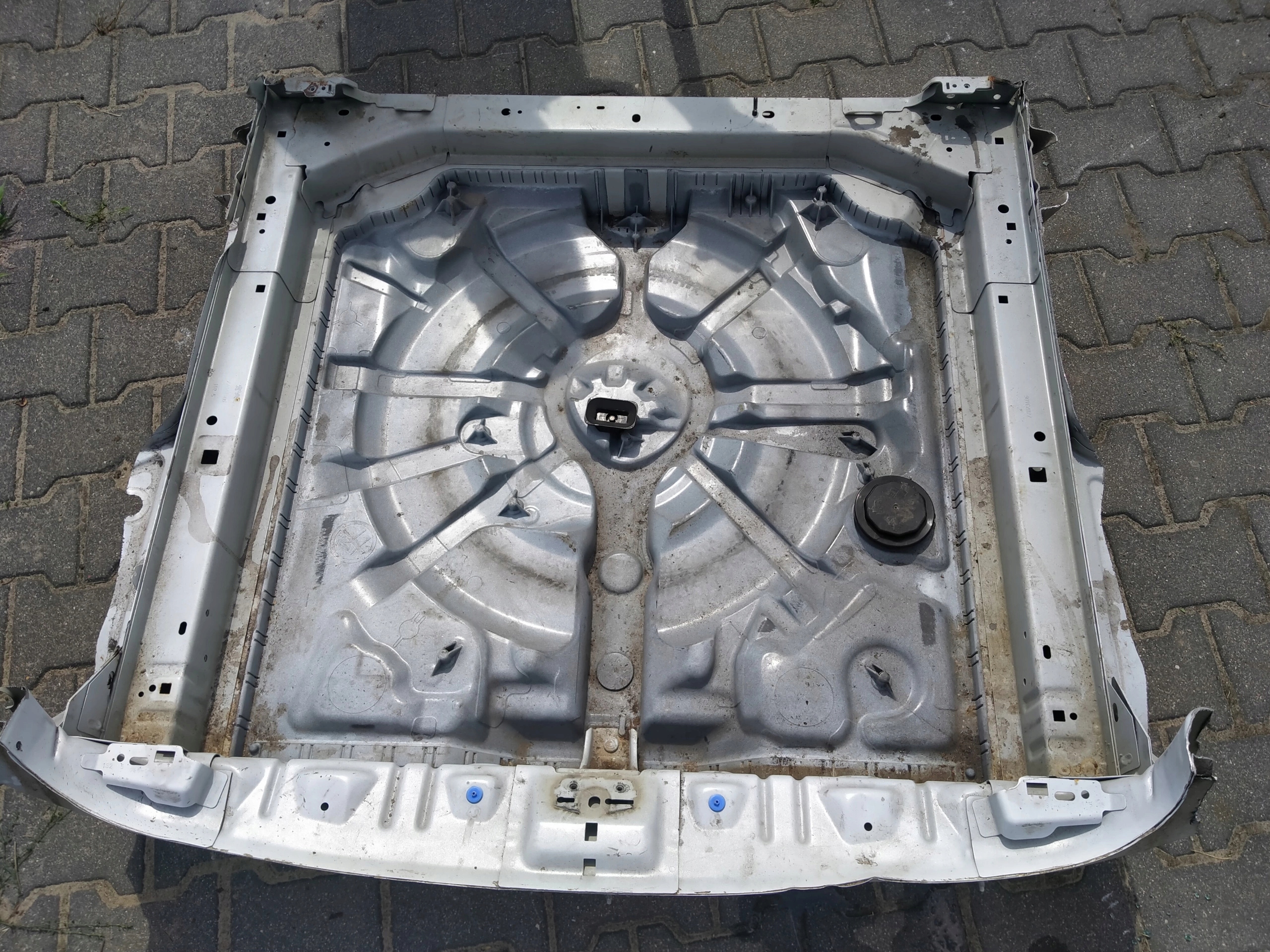 308 T9 KOMBI TYLNY PAS WANNA WNEKA Producent części Peugeot OE