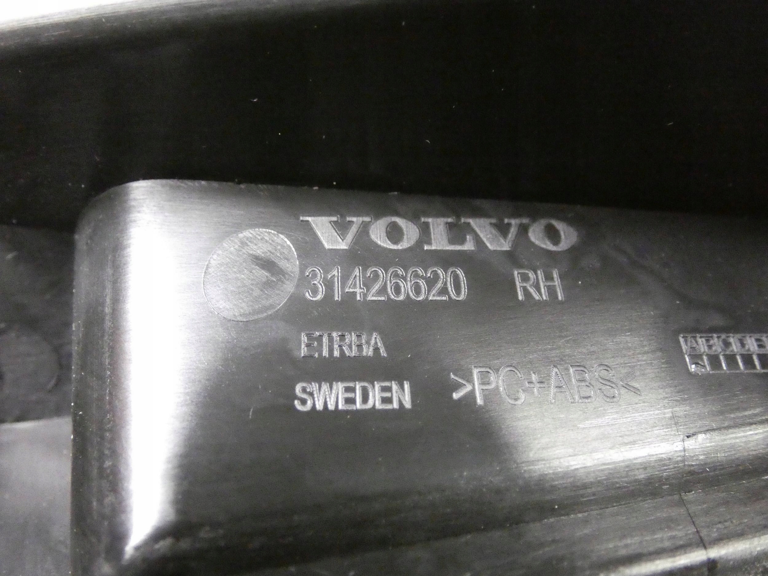 VOLVO S90 II Blende Abdeckung KANAPY SLUPKA rechts heck