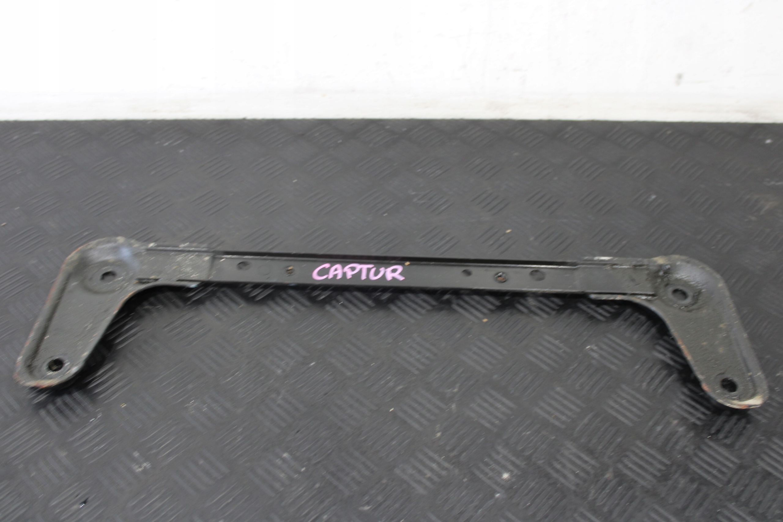 RINFORZO PARAURTI Consolle staffa RENAULT CAPTUR e 1