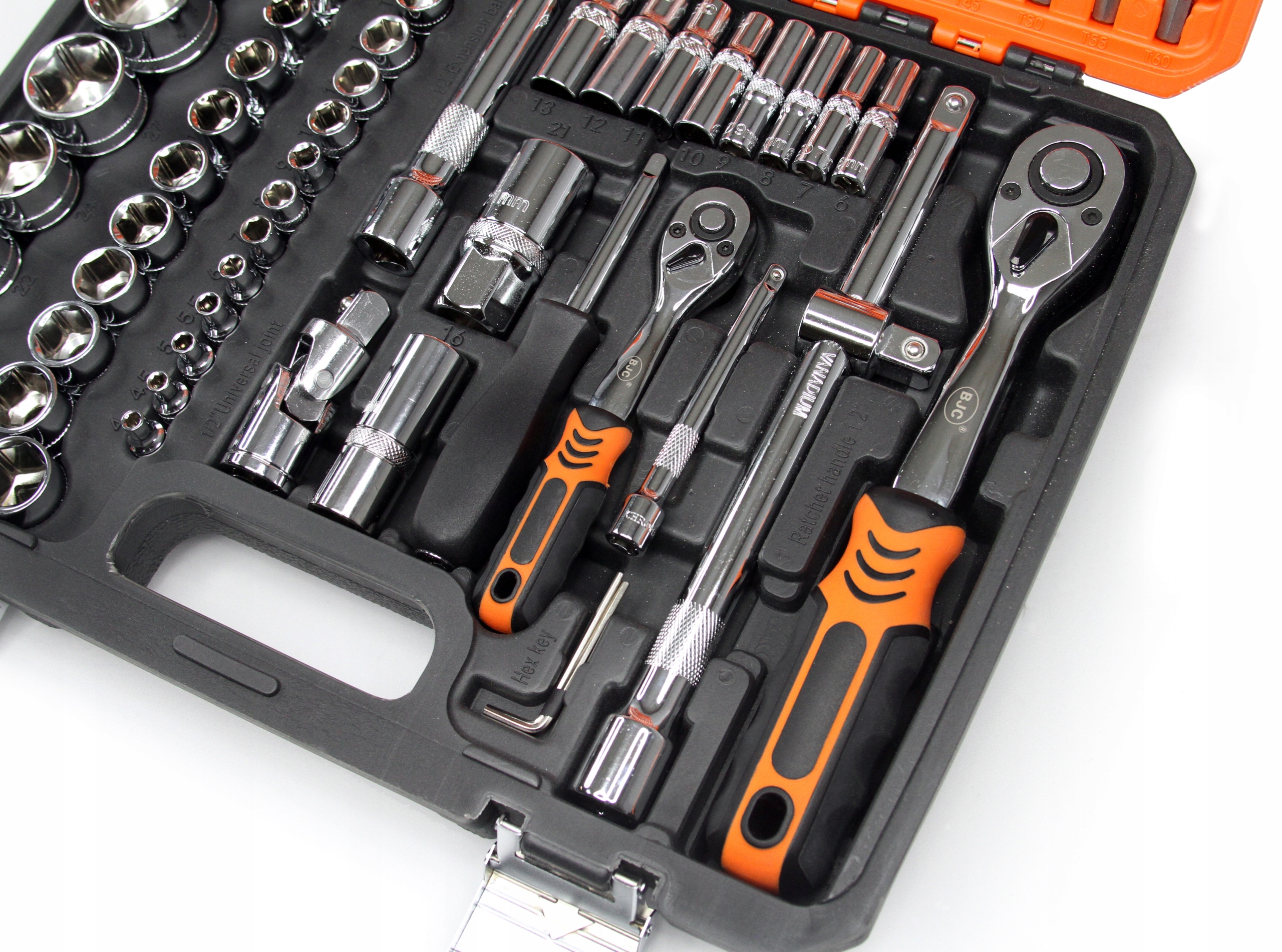 ZESTAW KLUCZY NASADOWYCH NASADKI TORX WALIZKA 108 ELEMENTÓW EAN (GTIN) 5901969133455