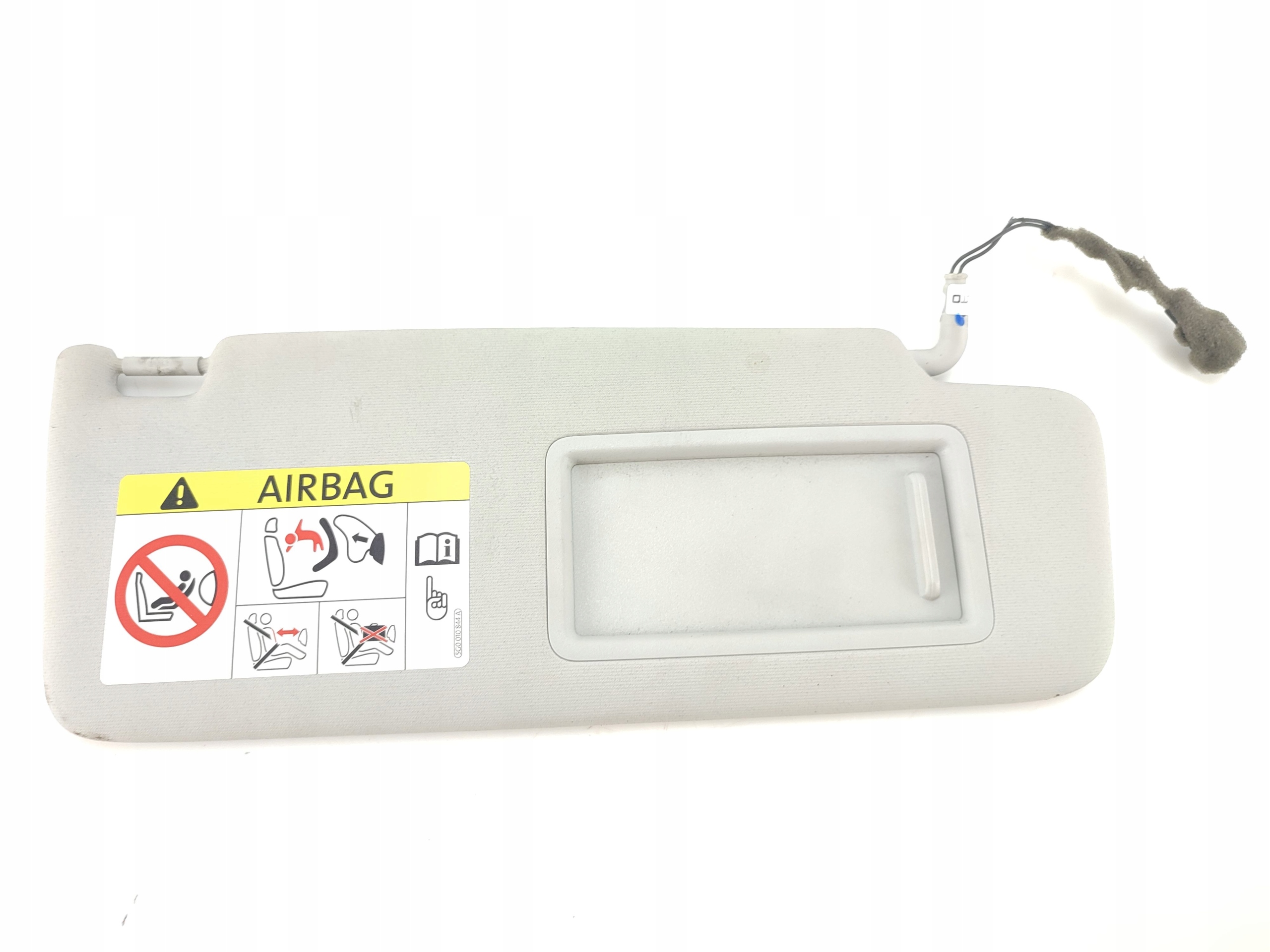 КОЗИРОК ДАШОК ПРАВИЙ VW GOLF SPORTSVAN VII