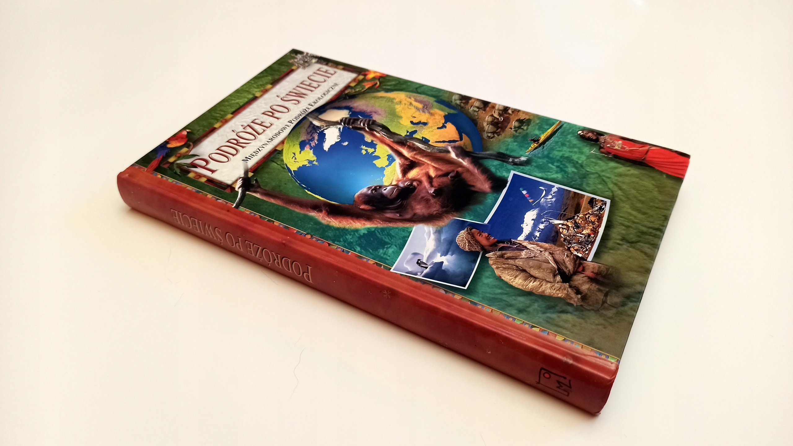 PODRÓŻE PO ŚWIECIE MIĘDZYNARODOWE EKOLOGICZNE Muza Nośnik książka papierowa