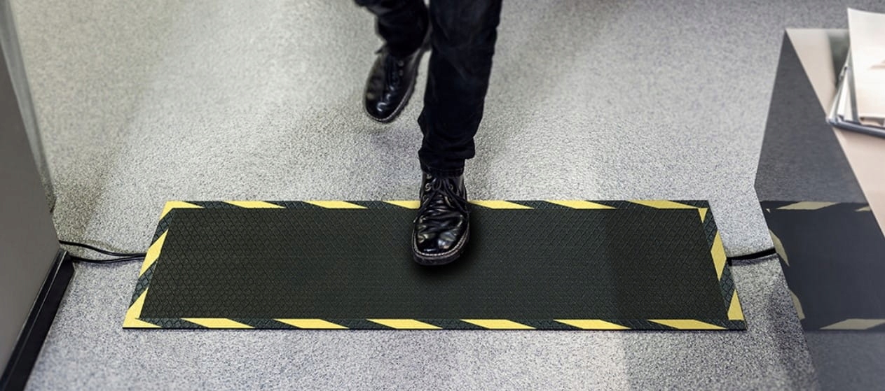 Gumová kabelová podložka chránící kabely 40x120 cm