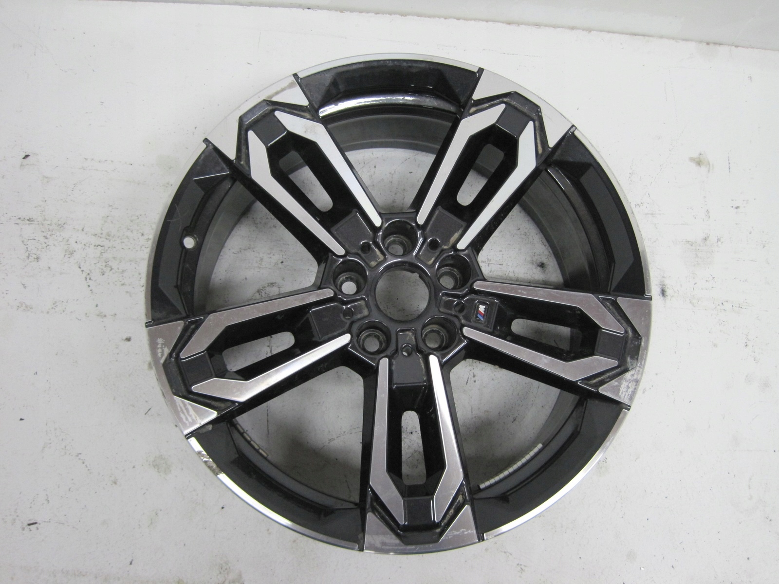 disk R19 5A1E230 BMW X2 U10 U11 637