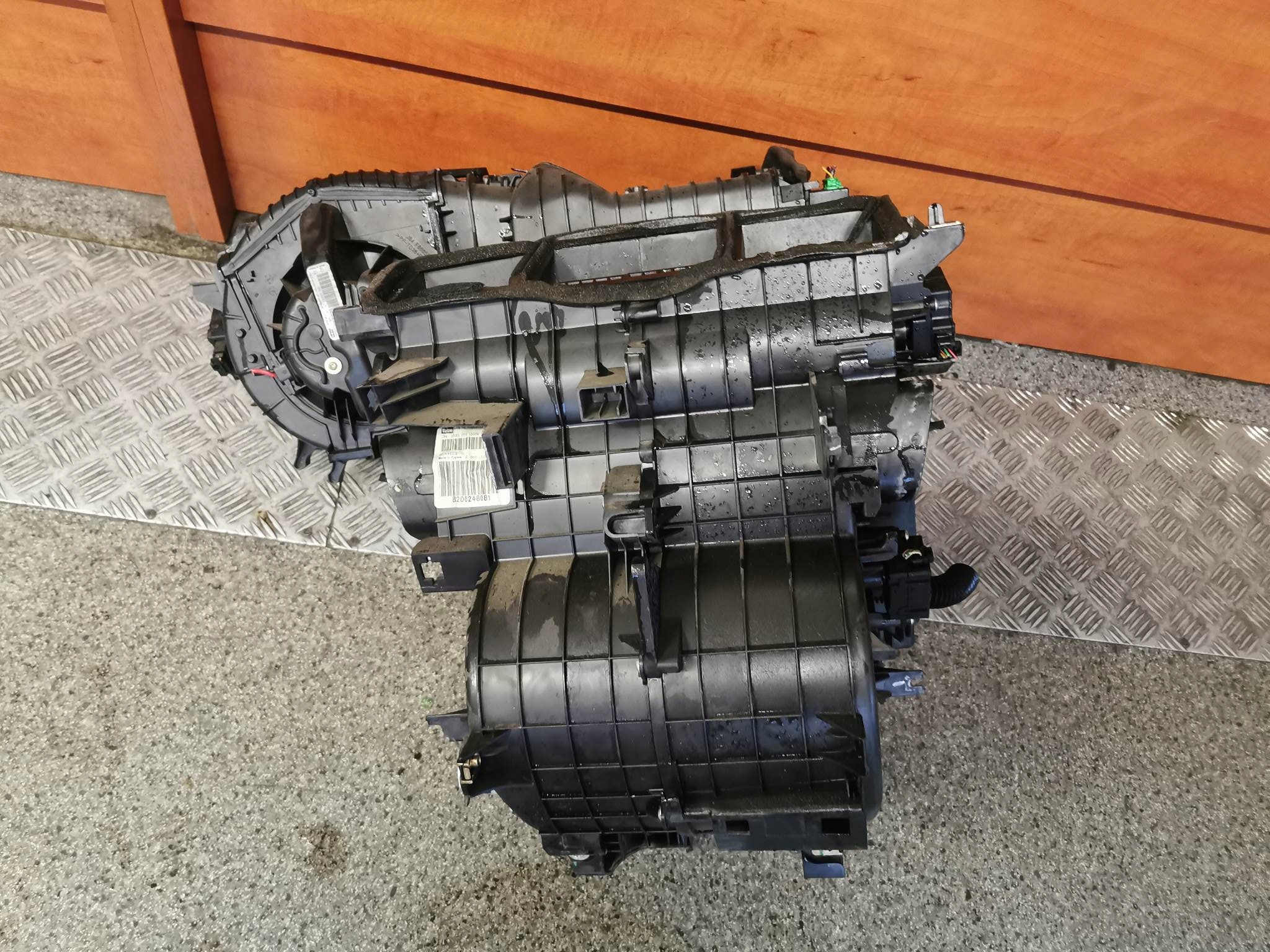 renault oe 8200248081 радиатор отопителя