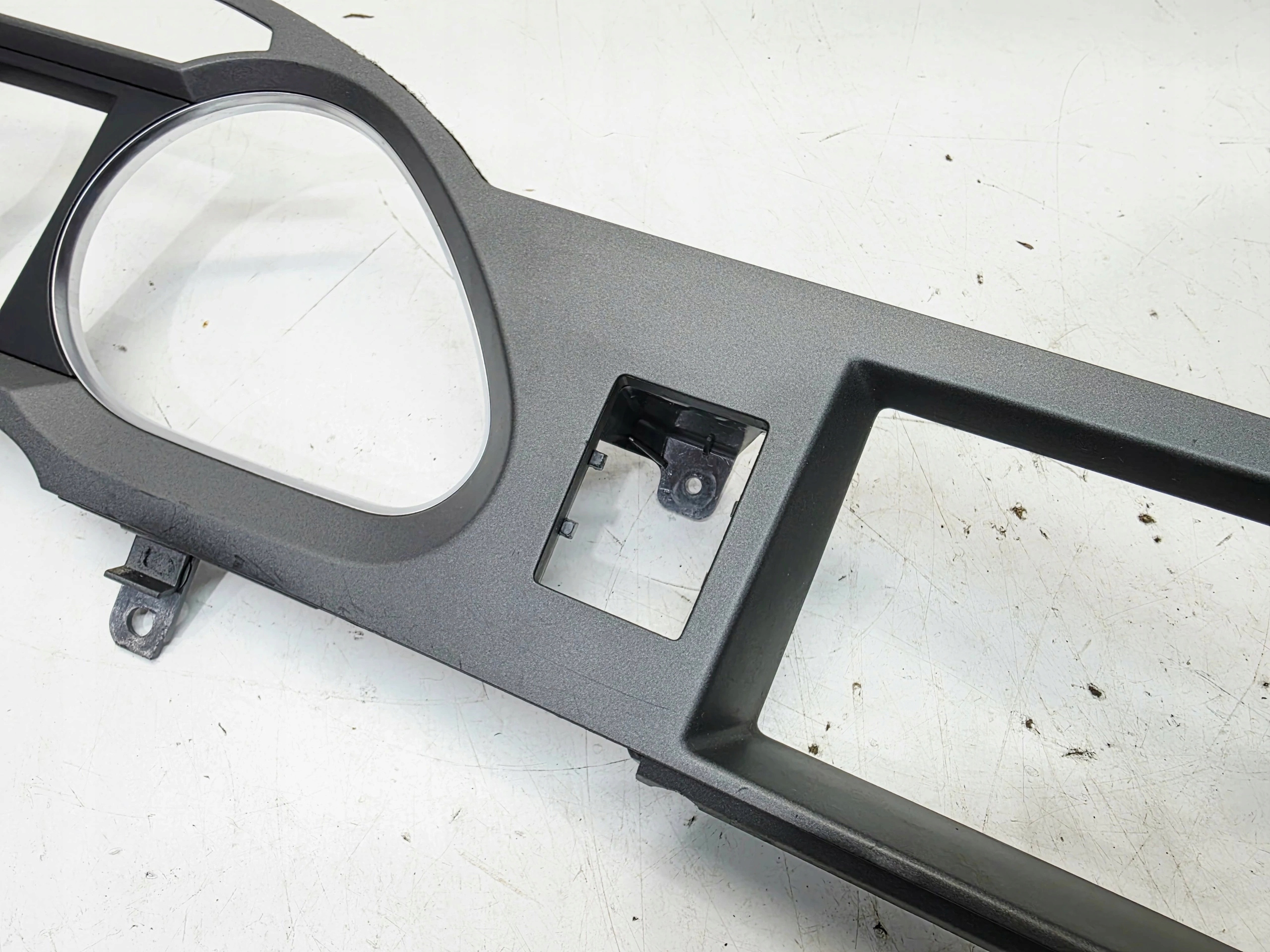 RÁM Obal budíka AUDI A6 C6 4F1857115D