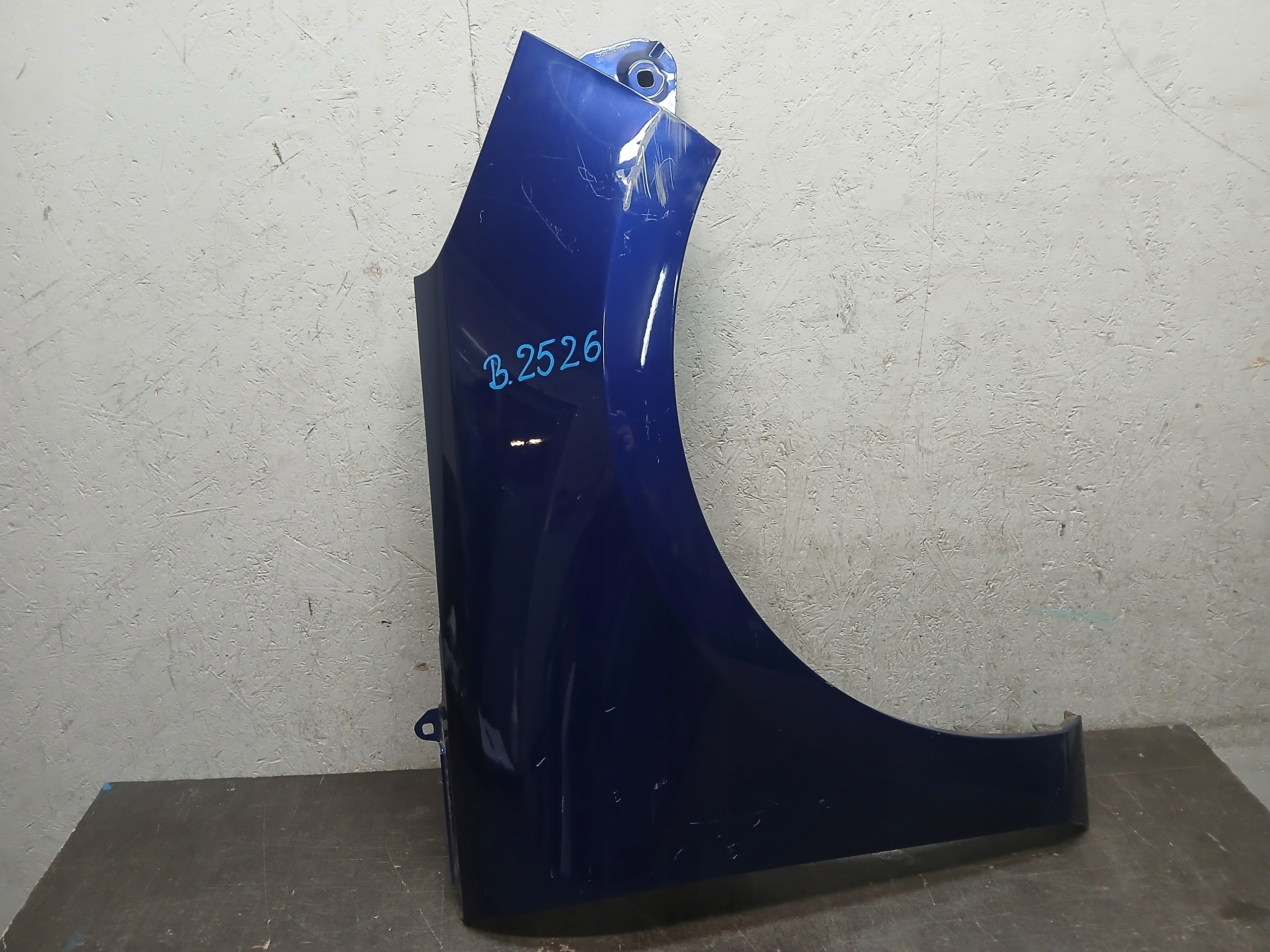 fender front right FORD FIESTA MK8
