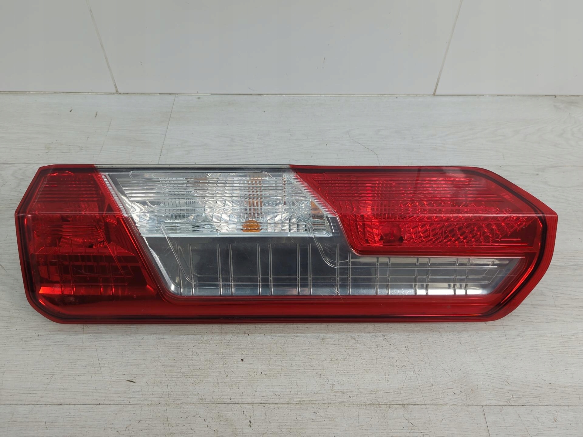 FORD TRANSIT BK3113404AG фонарь правый