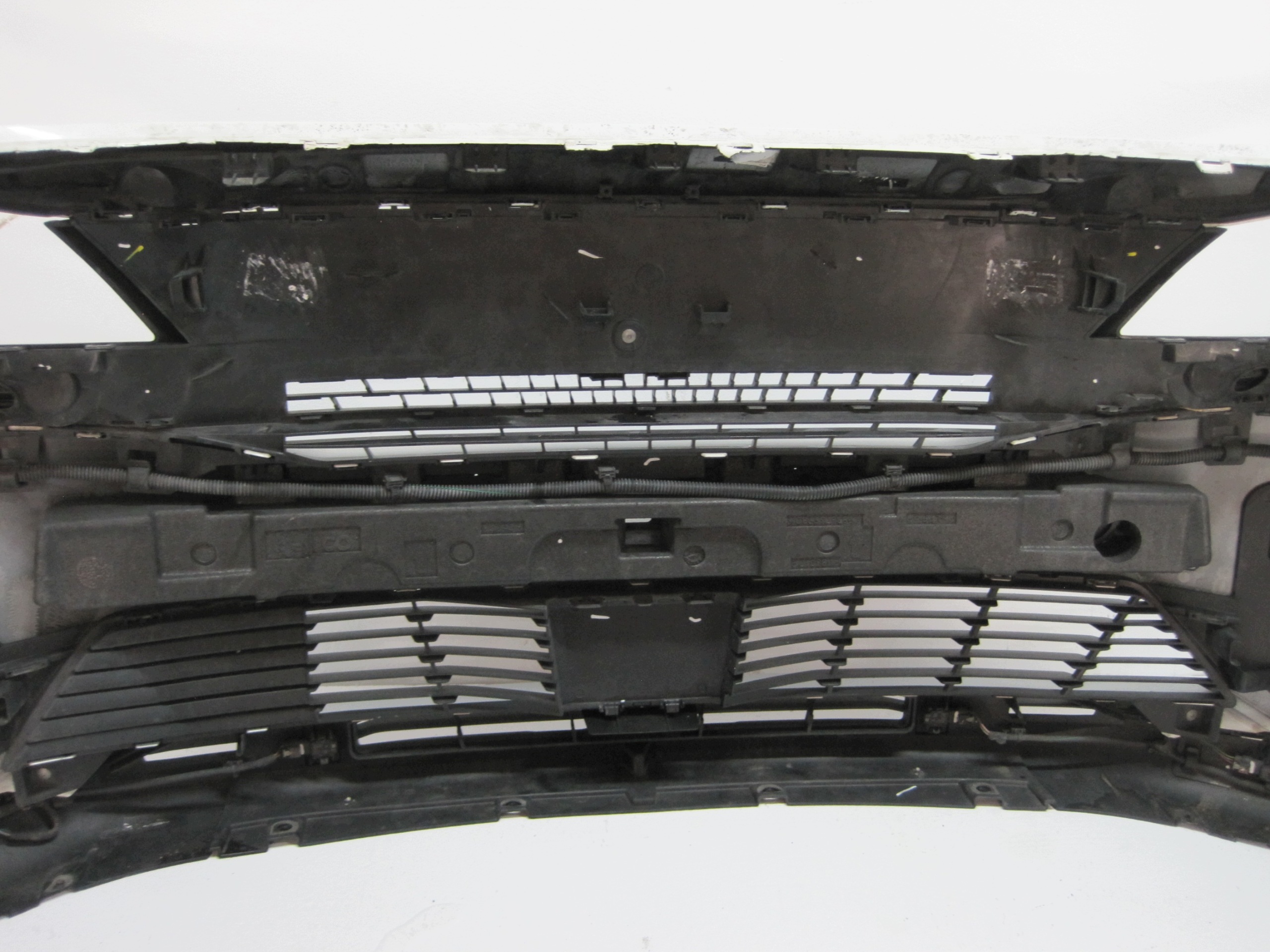 bumper front PEUGEOT 3008 II 6 PDC 22R front
