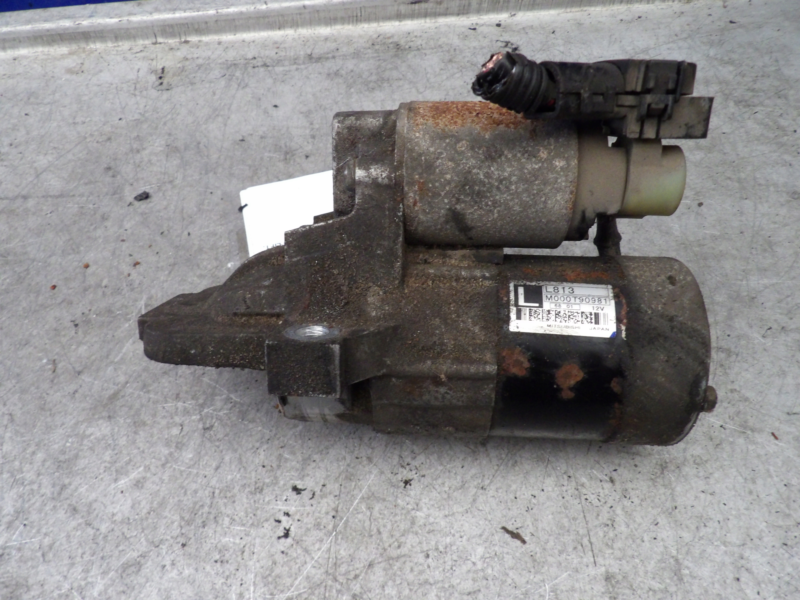 Mazda 6 1,8B starter L813 M000T90981