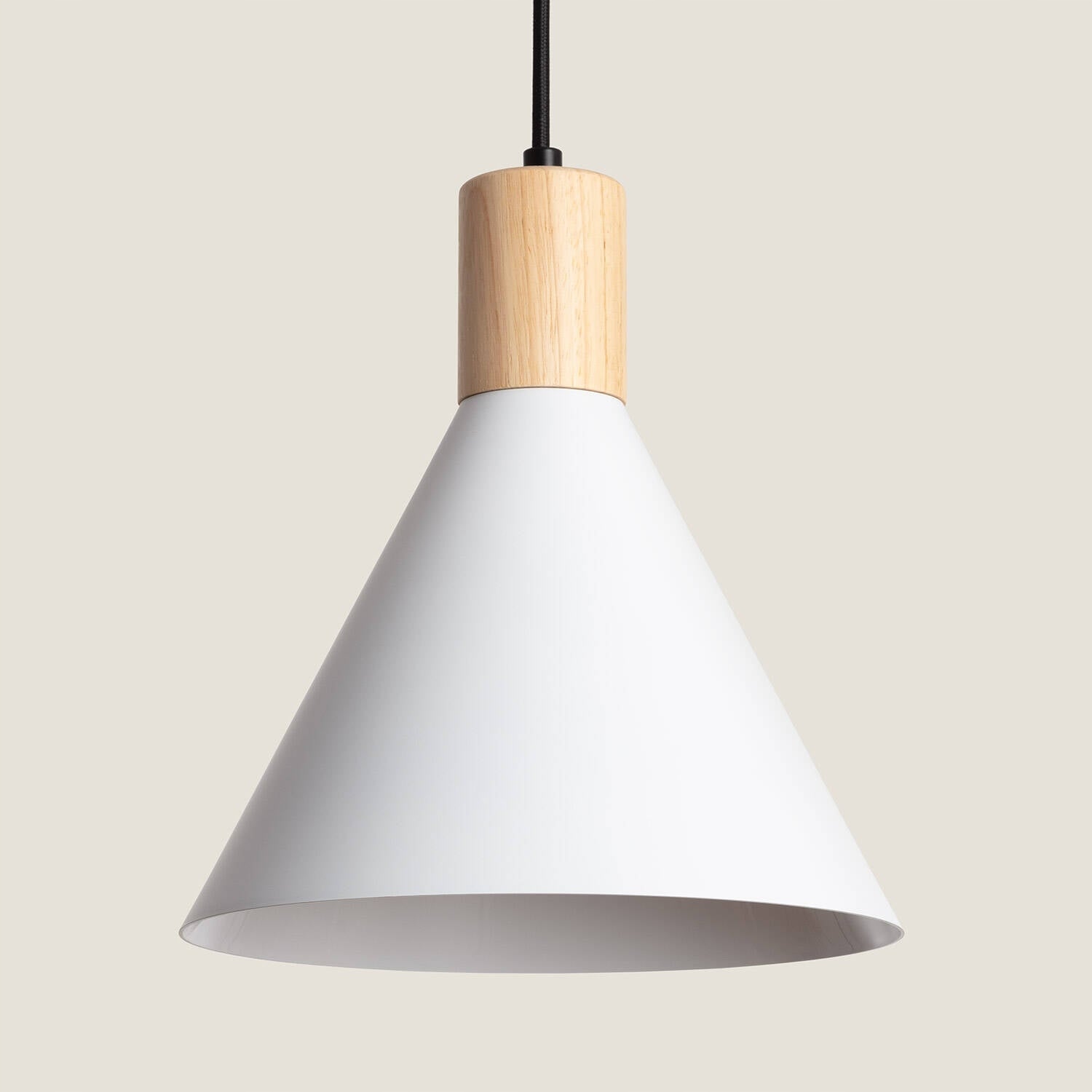 Závěsná lampa z kovu a dřeva Arbat
