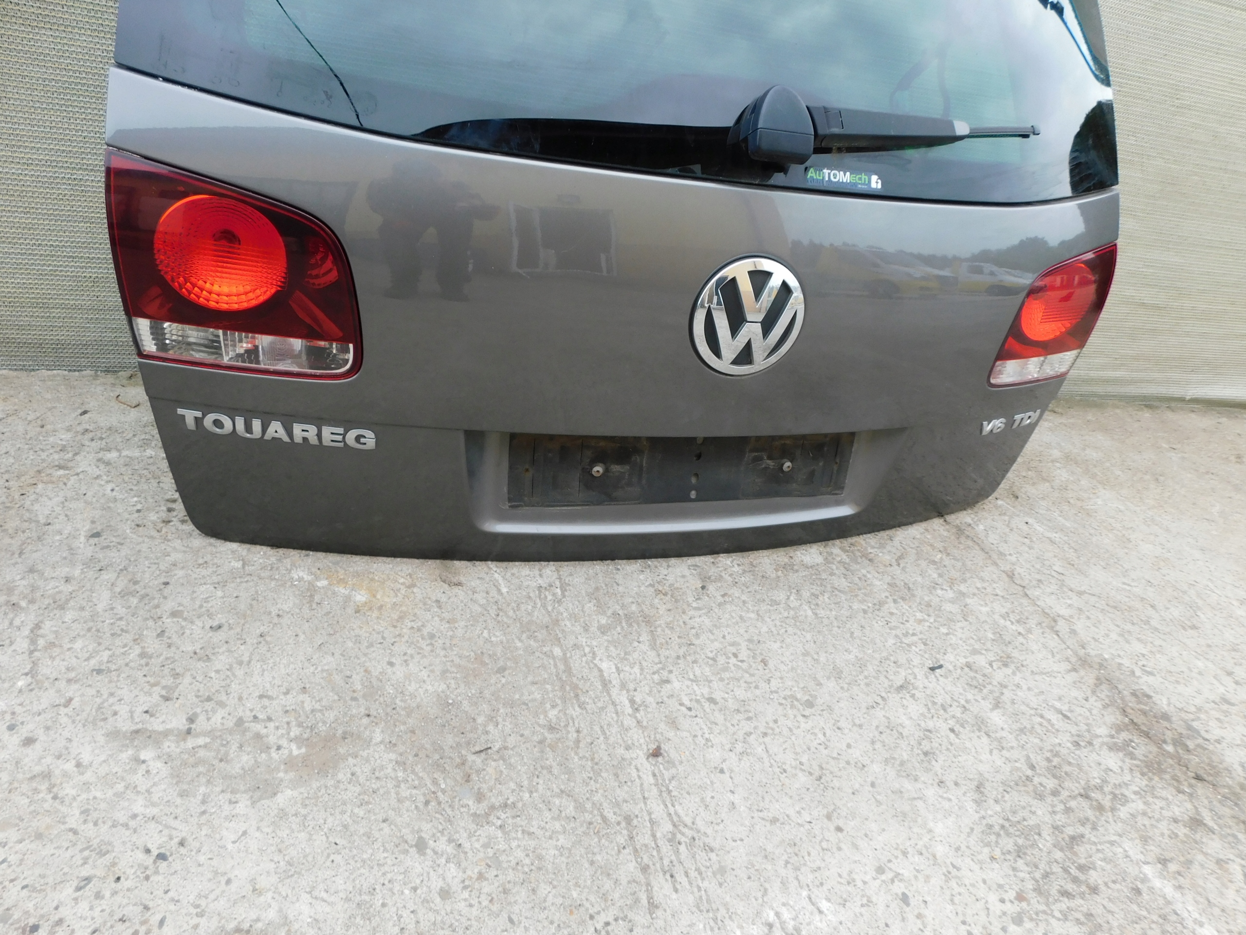 boot doors boot complete window lights VW Touareg grey
