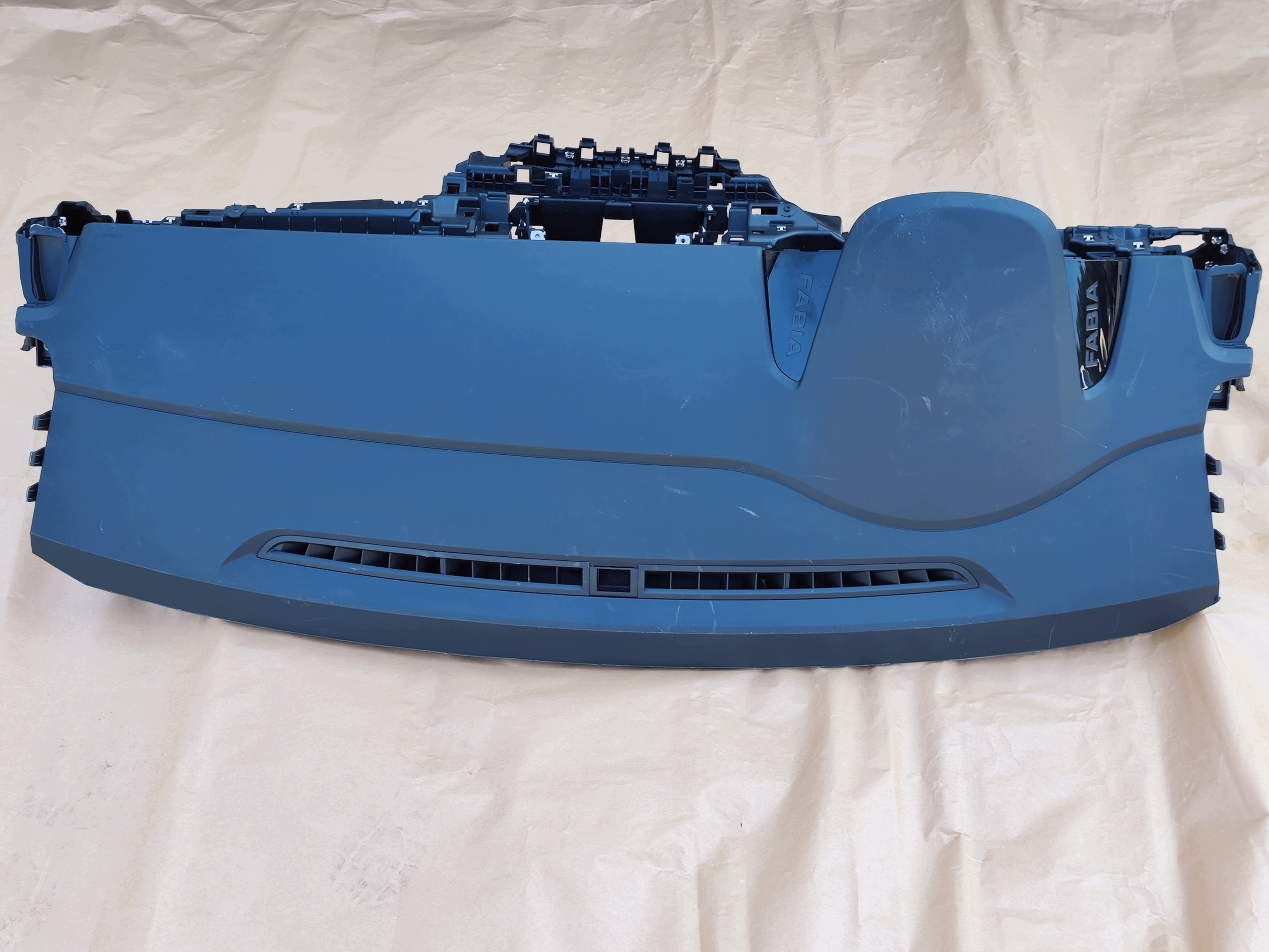 SKODA FABIA IV 2021-2026 console airbag originál dashboard instrument panel