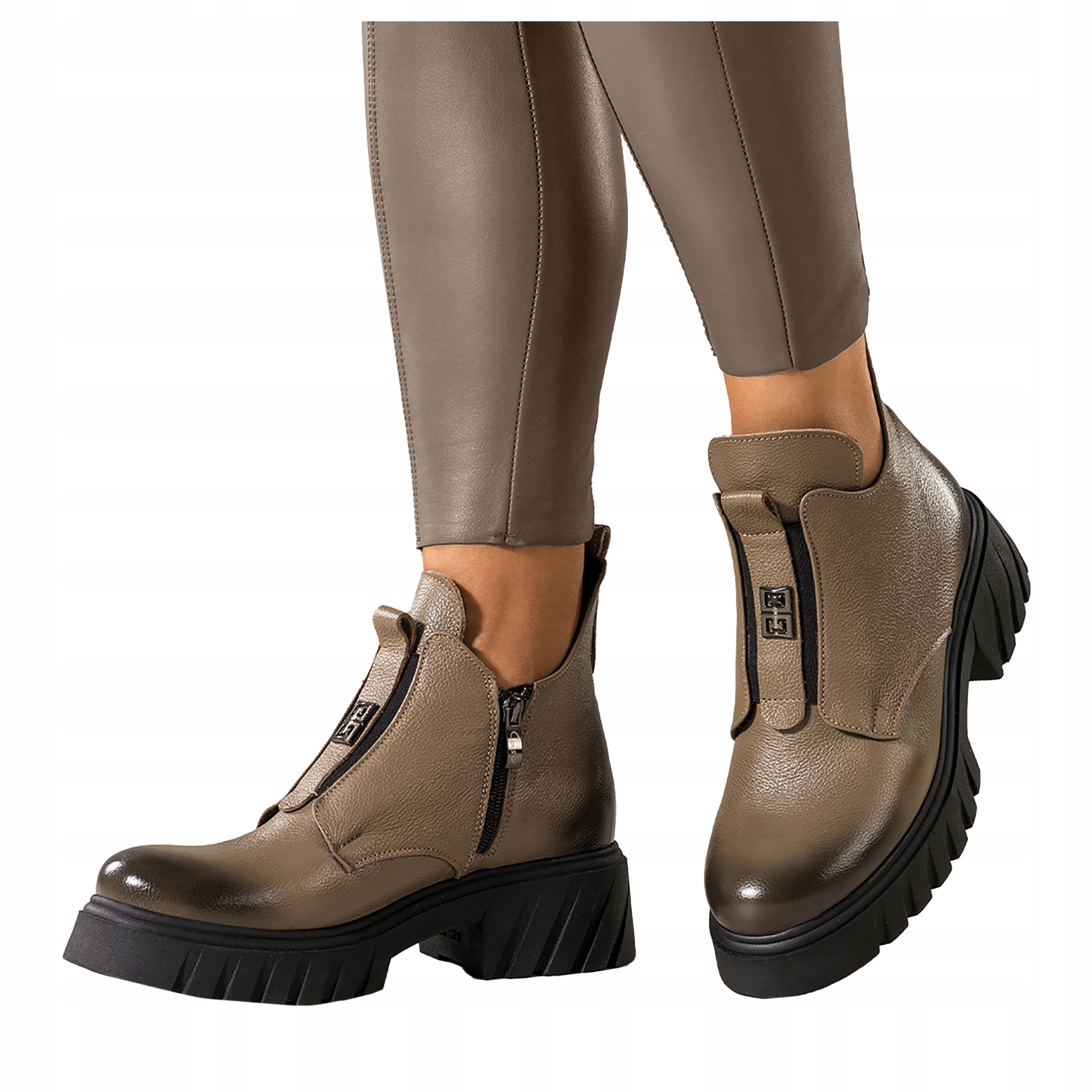 Béžové dámské kotníkové boty Kožené Na Platformě S Ozdobou Guma na Přední straně vel. 38