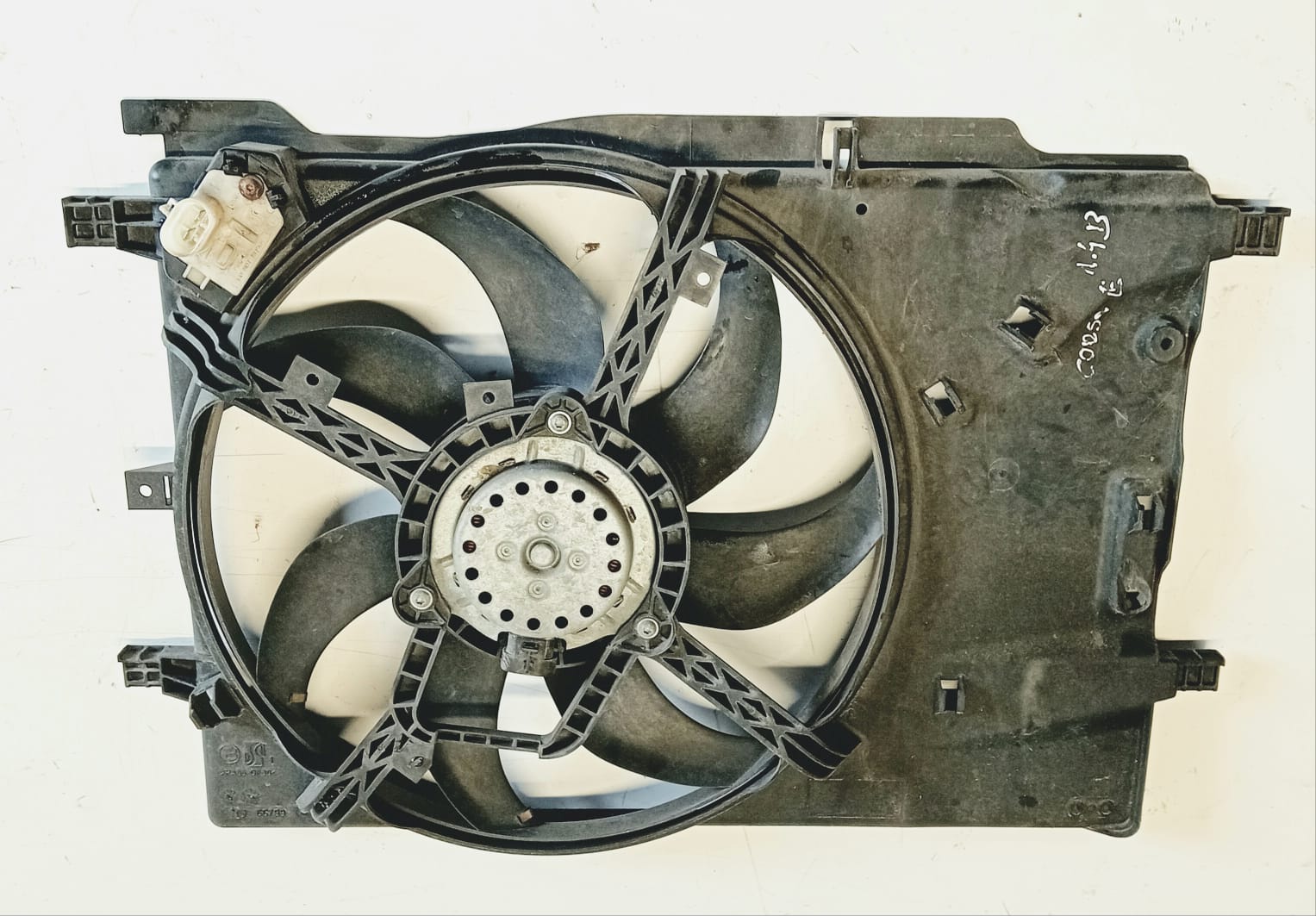 ventilátor chladiče OPEL CORSA 39035153