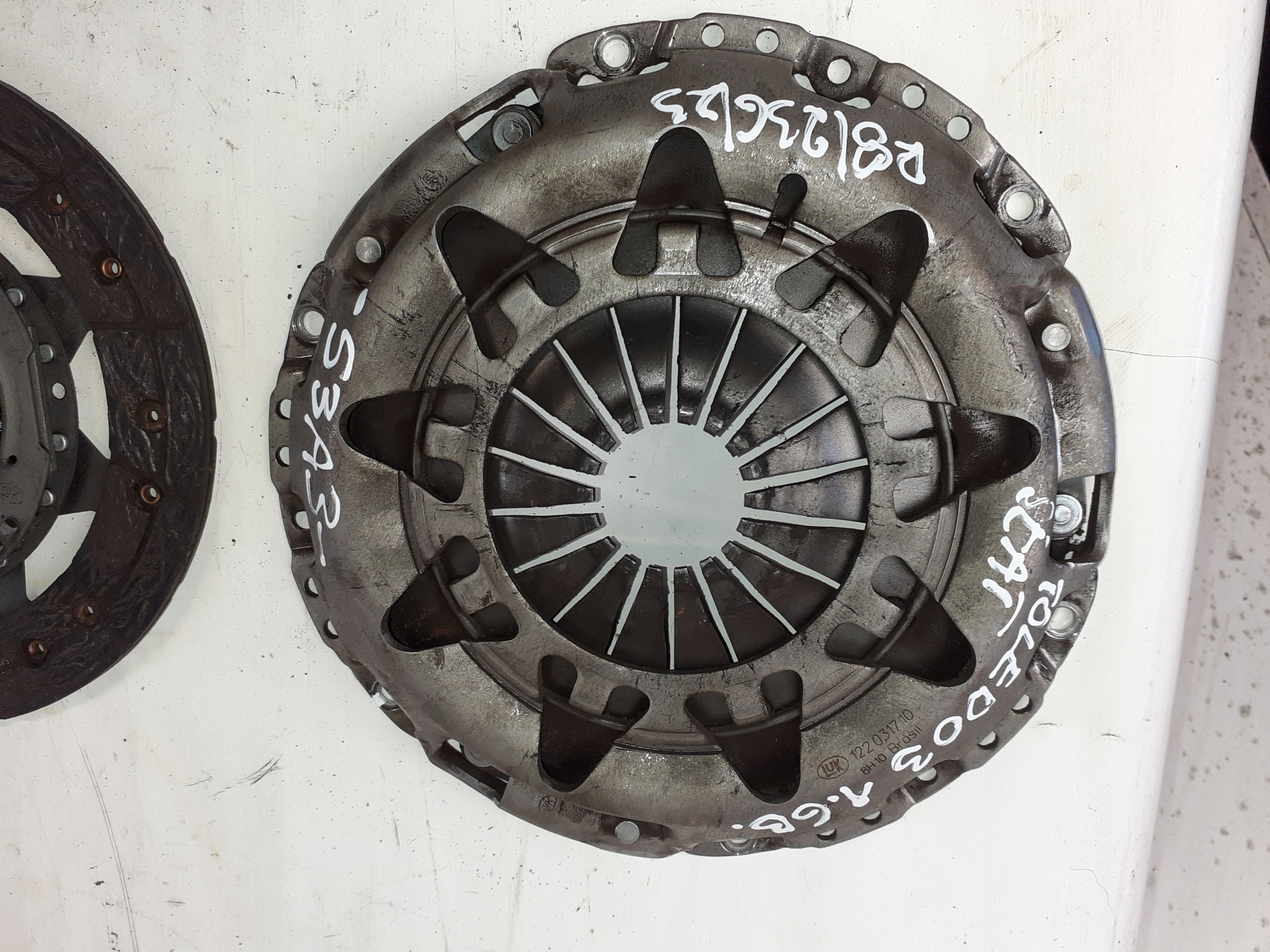 Embrayage SEAT TOLEDO III 1.6B