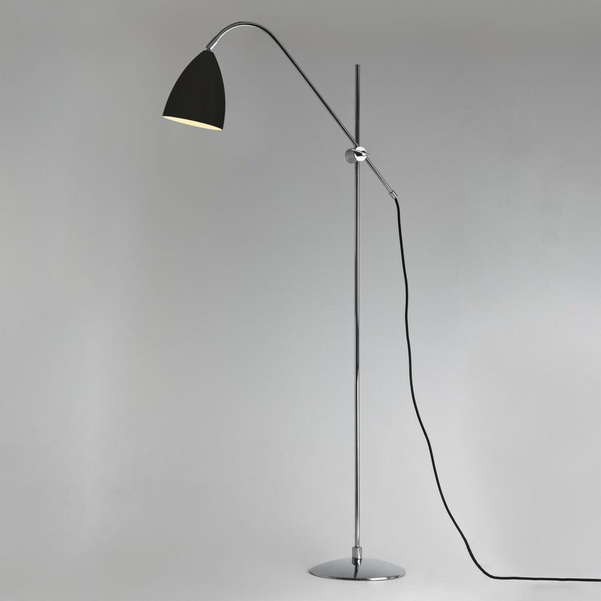 Astro Joel Floor stojaca lampa, čierna, polohovateľná, E27, 42W, 170cm