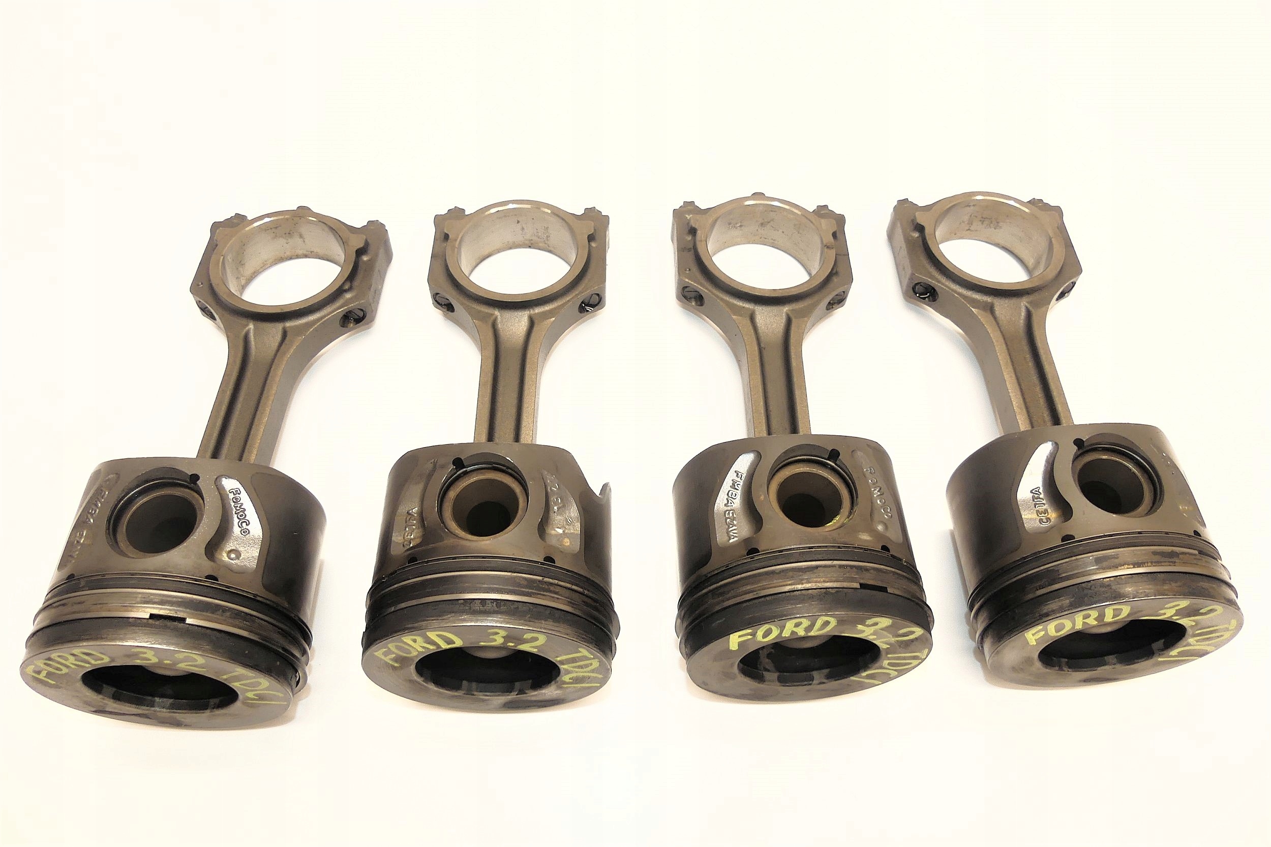 0899E - FORD RANGER 3.2 TDCI ПОРШЕНЬ + ШАТУН