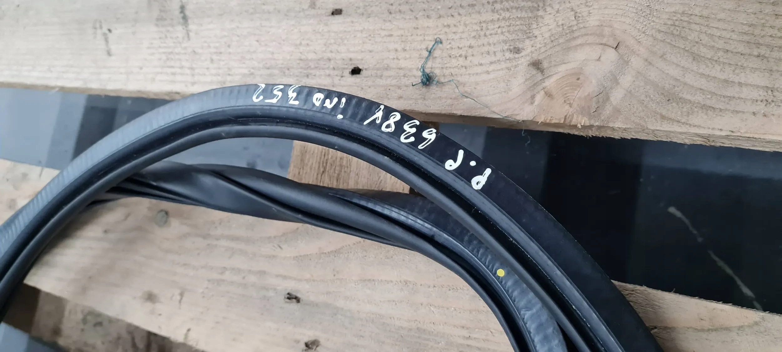 S3 8Y A3 gasket rubber right right front sedan 8Y0831721