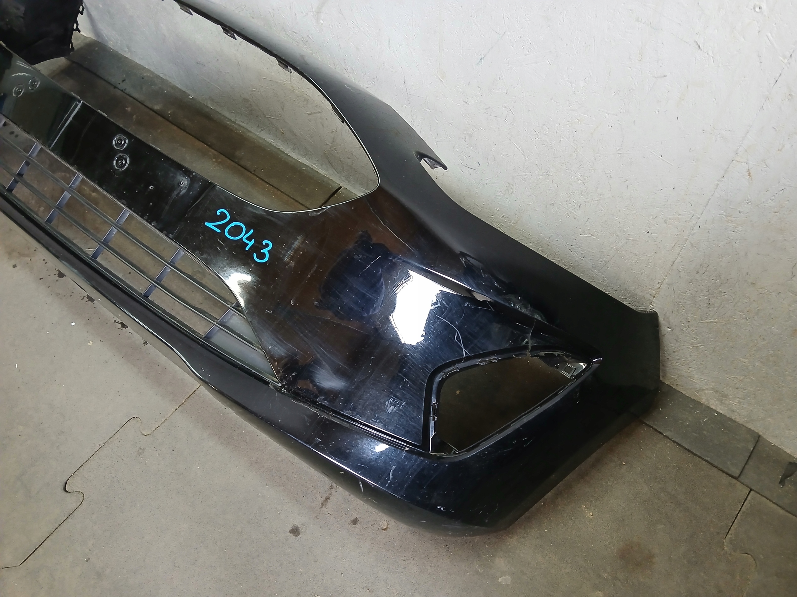 nárazník předek FORD FIESTA MK8