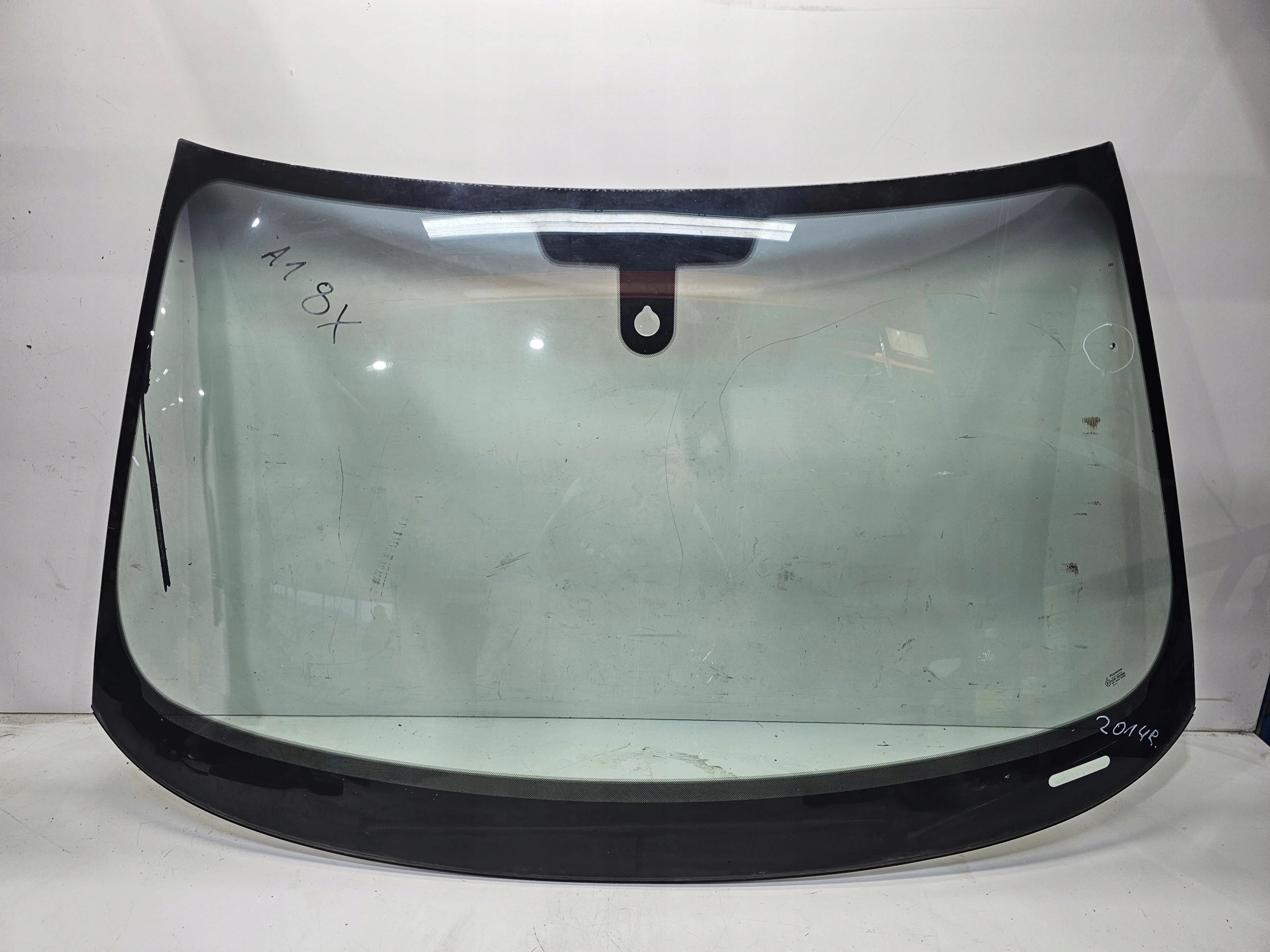 window front iron AUDI A1 8X 2014R