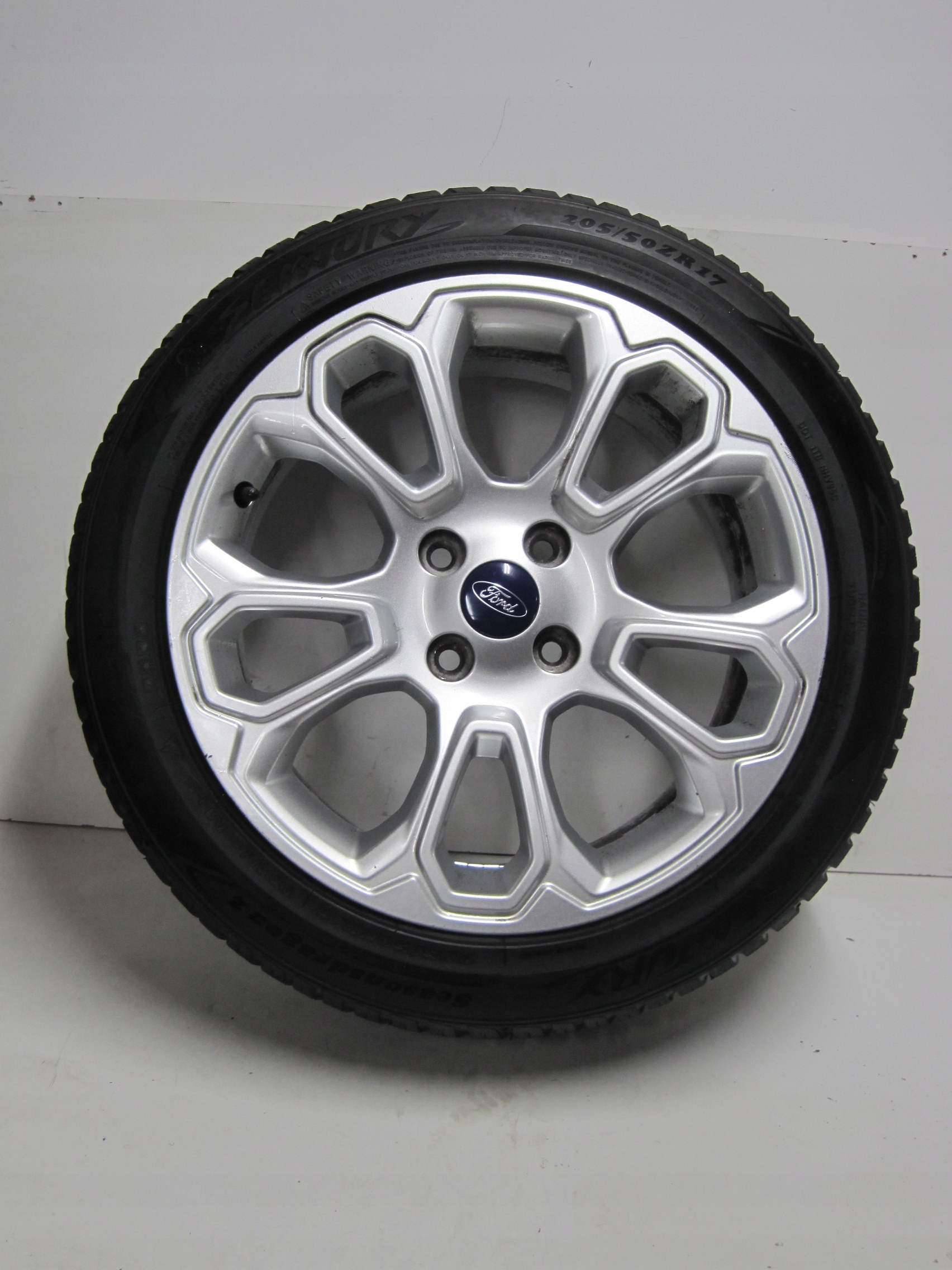 wheels discs tyres FORD ECOSPORT R17