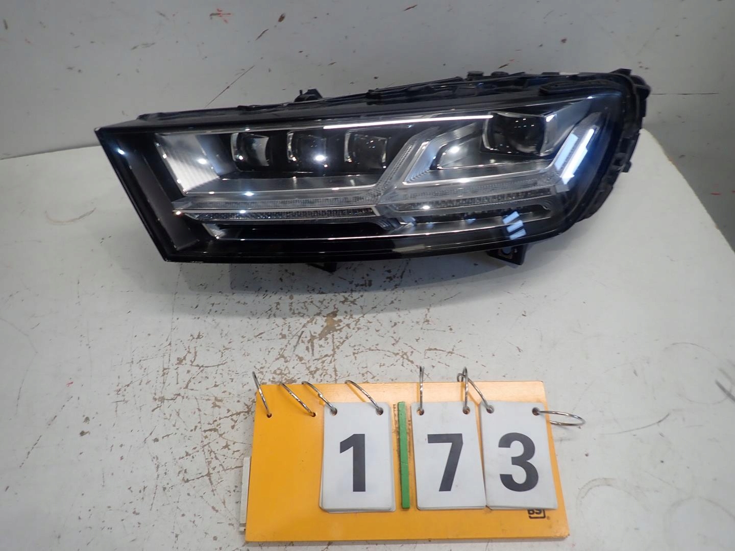 light front left AUDI Q7 2015- FULL LED MATRIX 4M