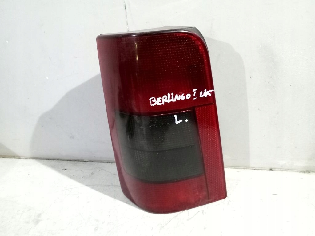 Citroen Berlingo and lift light left rear part rear